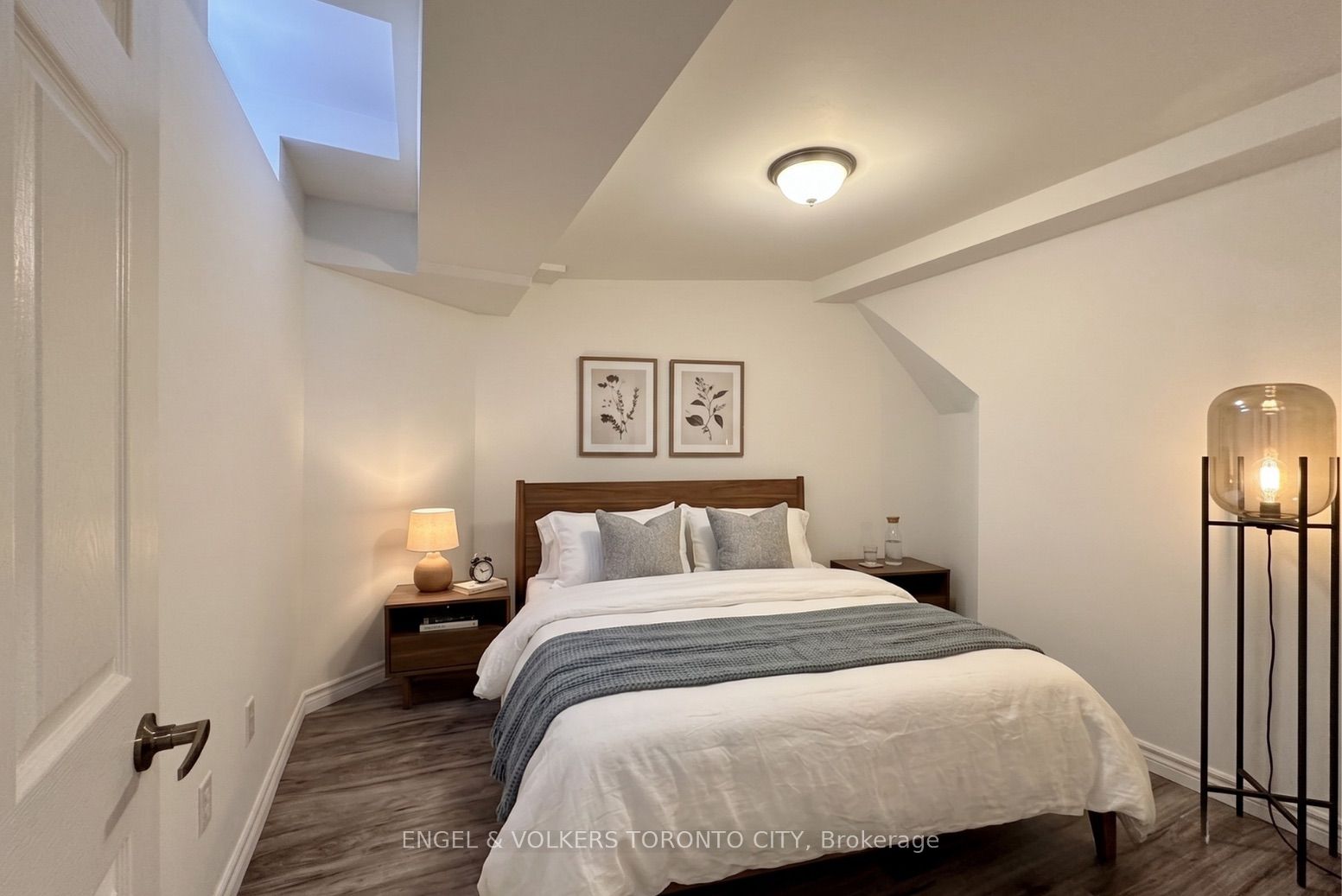 2052 Oak Bliss Crescent Property Photo 22