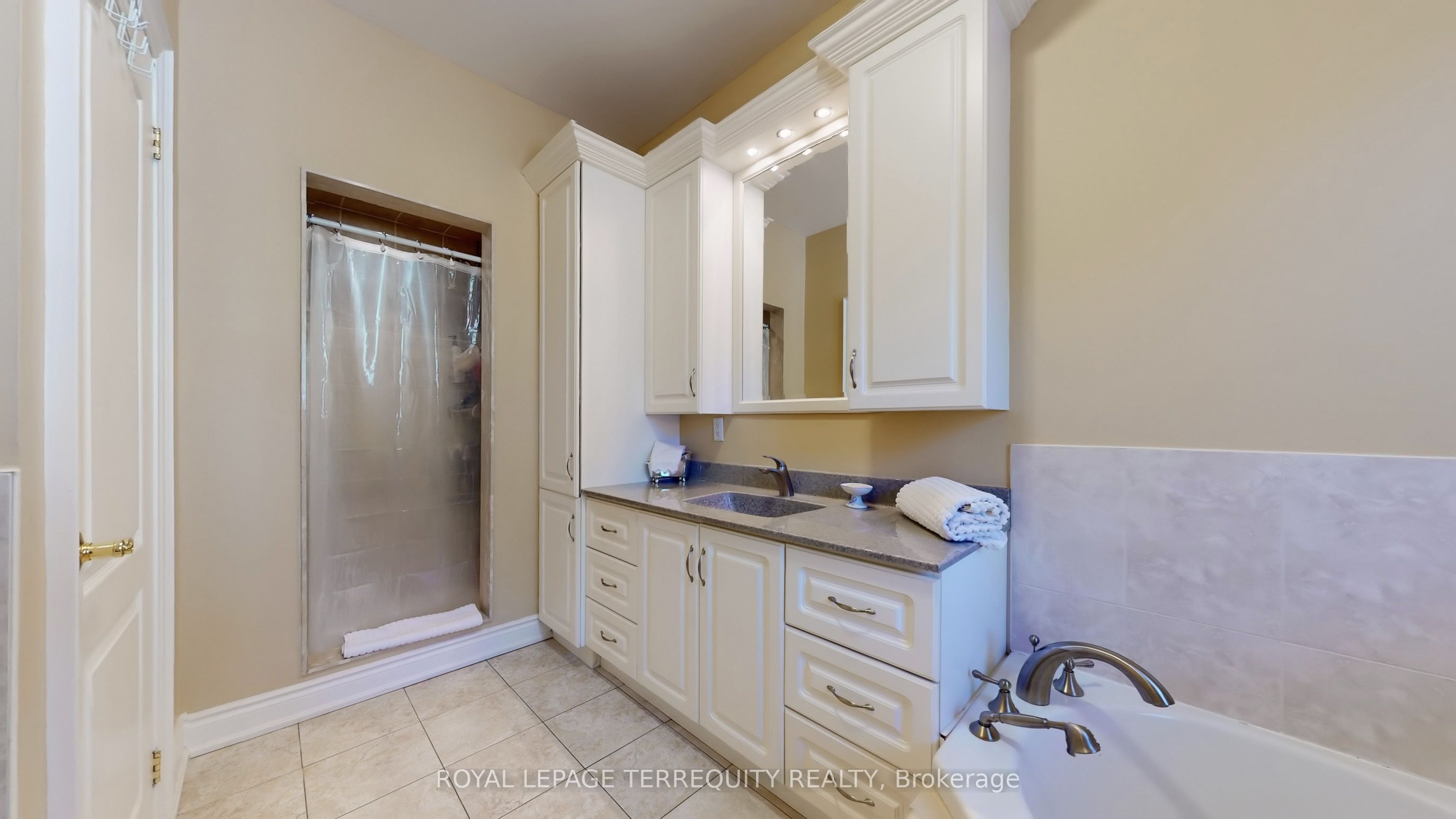 134 Hadrian Drive Property Photo 27