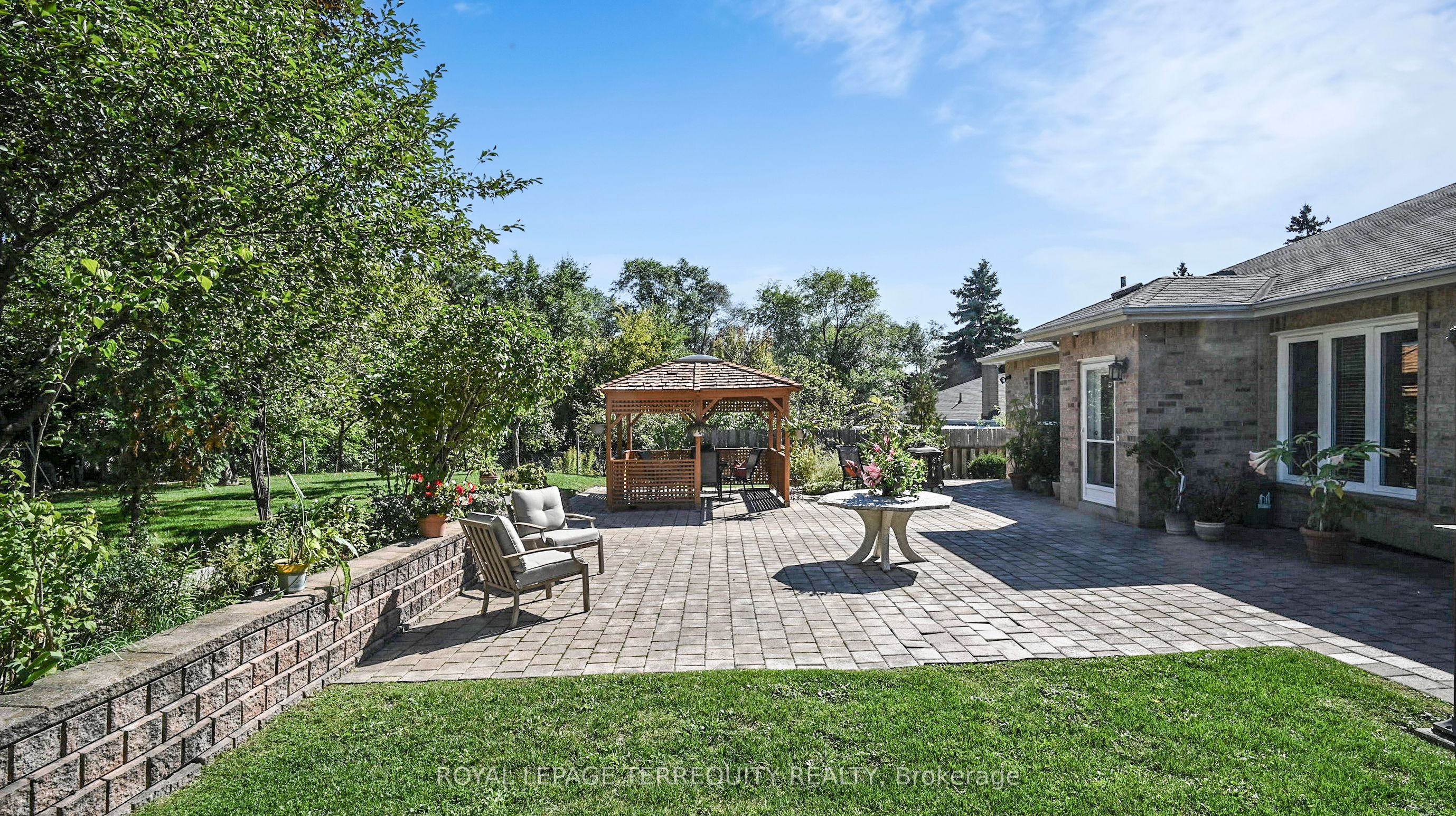 134 Hadrian Drive Property Photo 44