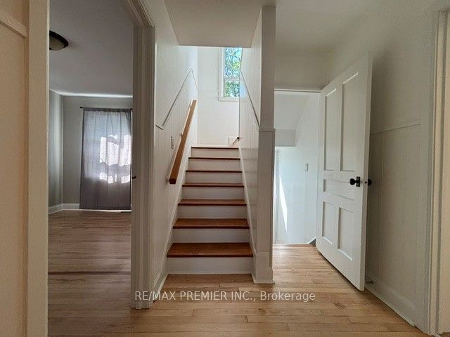 21 Aura Lea Boulevard Property Photo 11