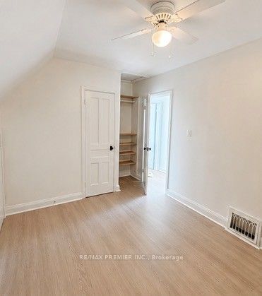 21 Aura Lea Boulevard Property Photo 16