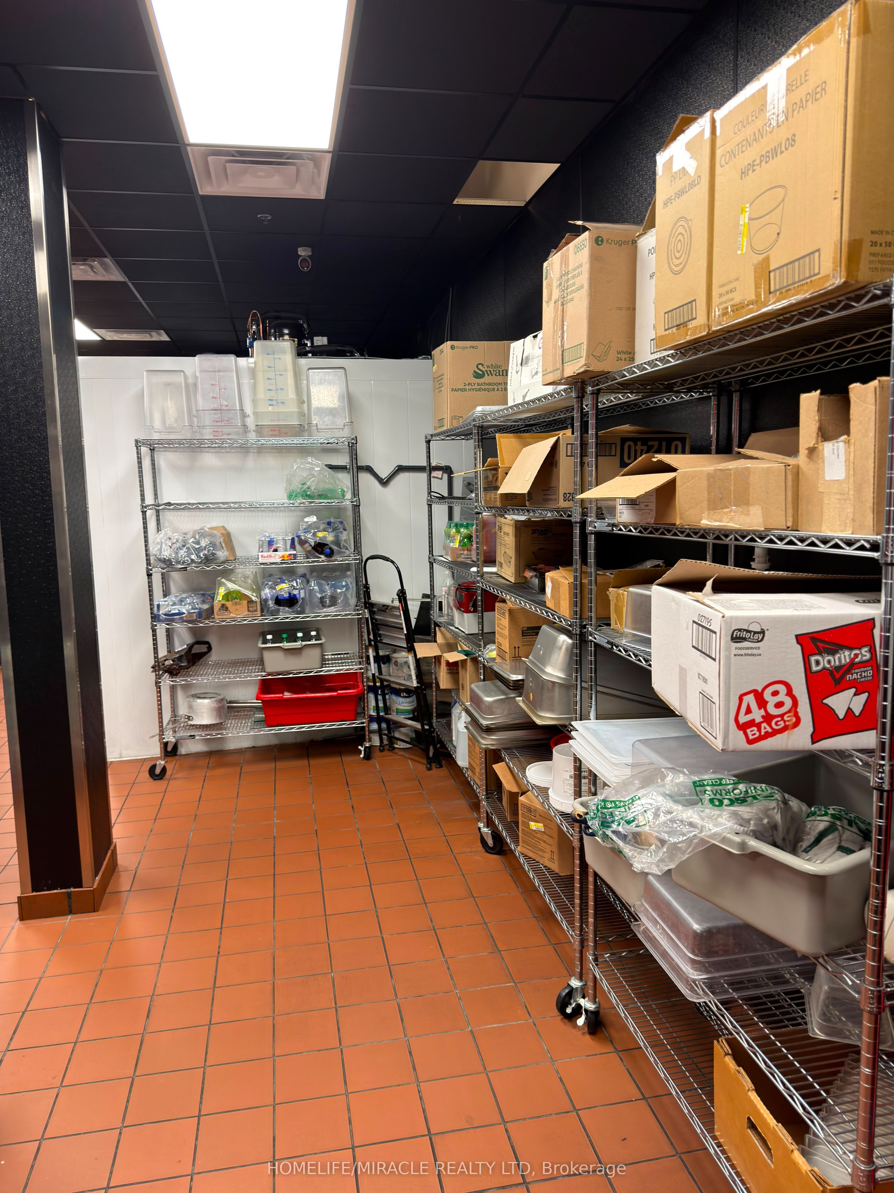 150 First Street Property Photo 7