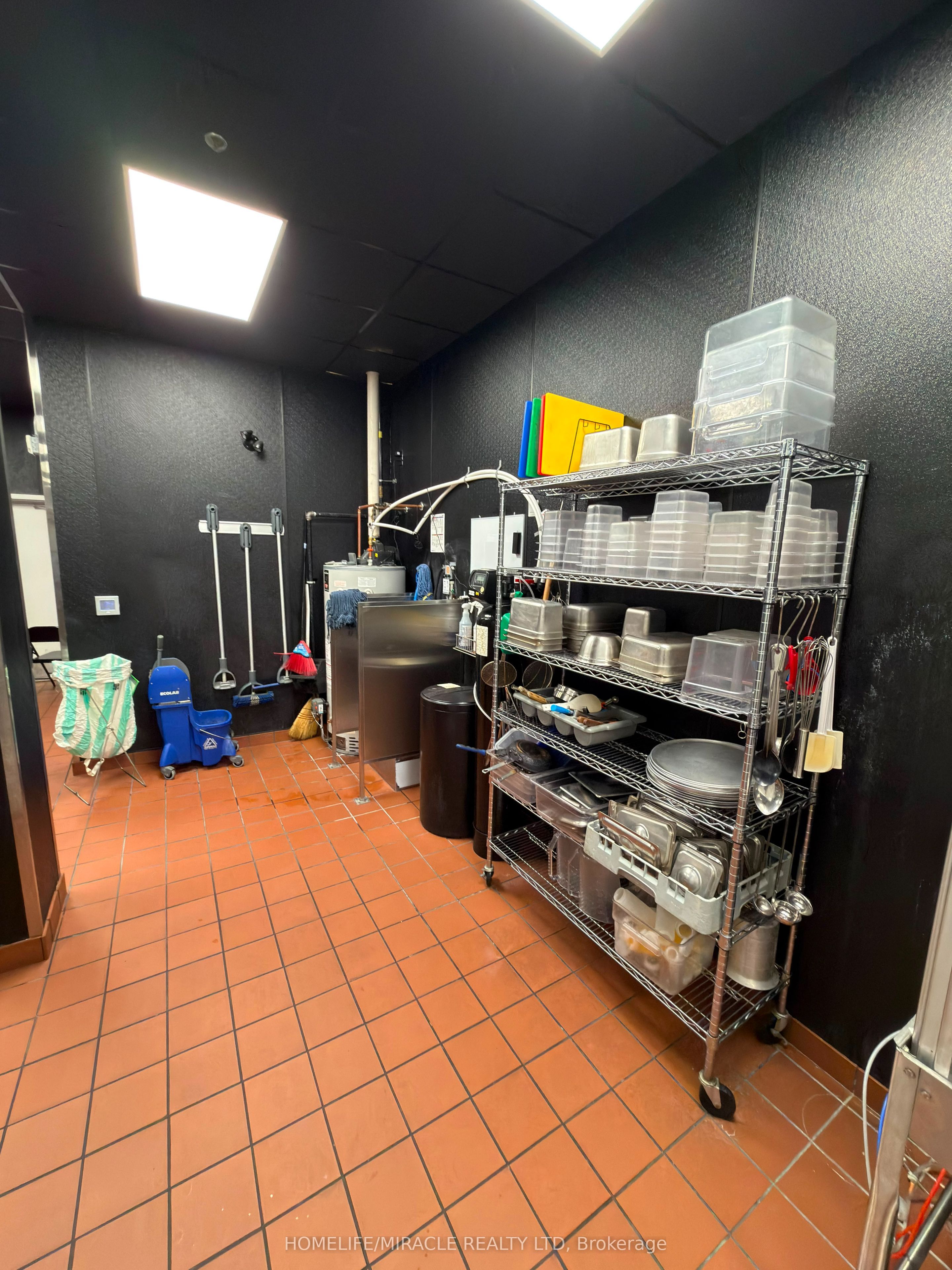 150 First Street Property Photo 17