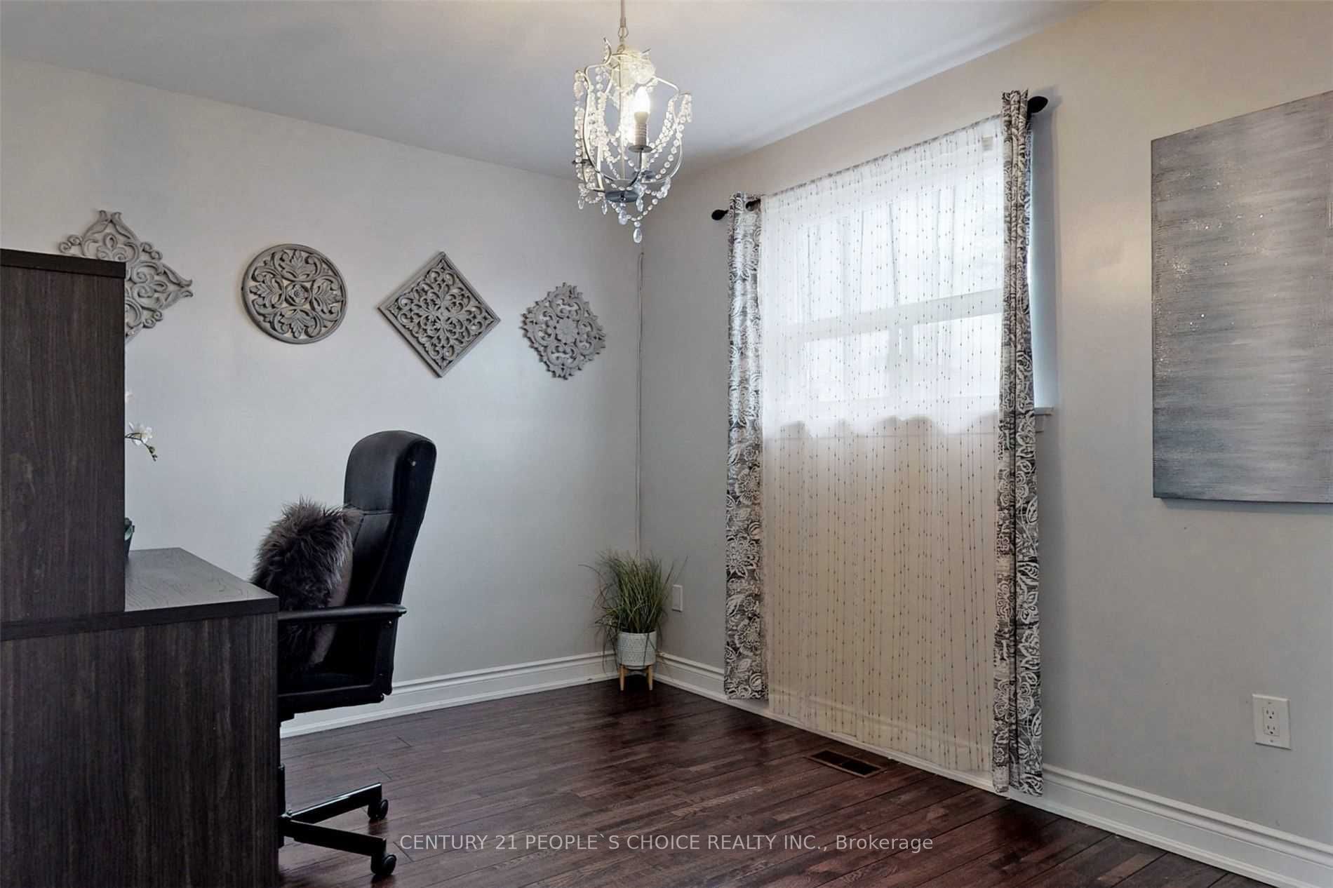 107 Spenvalley Drive Main Property Photo 15