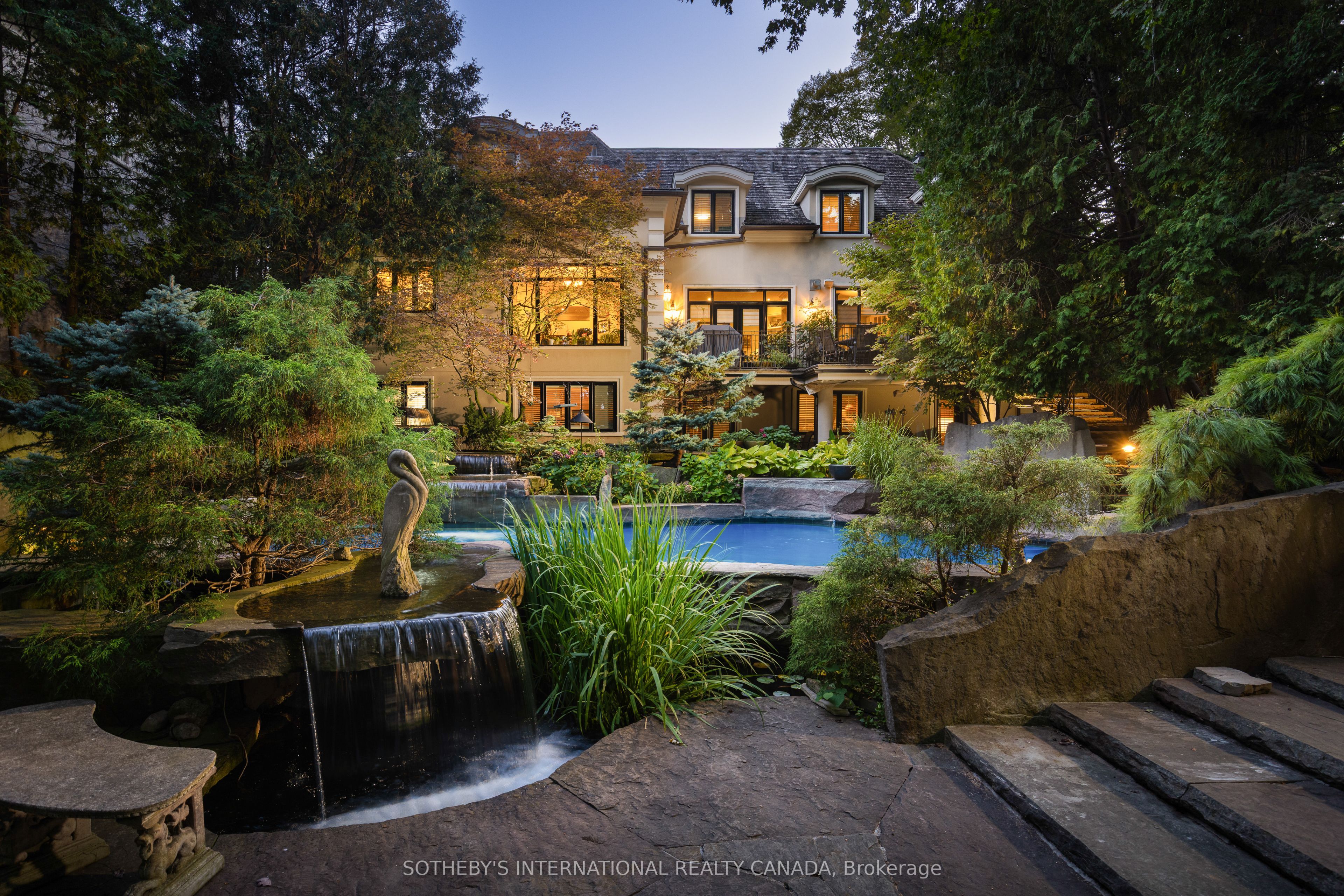 23 Edenbrook Hill