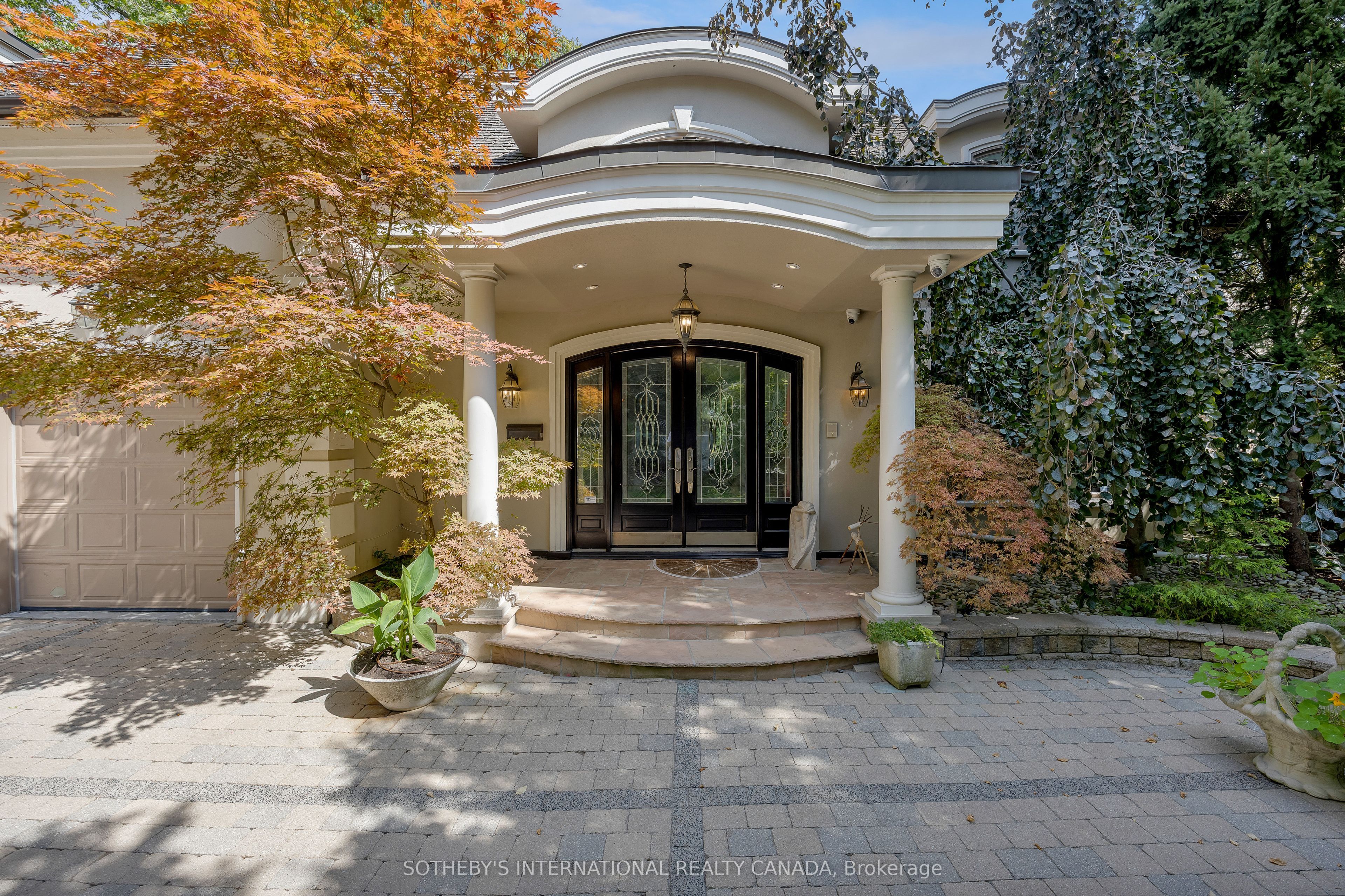 23 Edenbrook Hill Property Photo 6