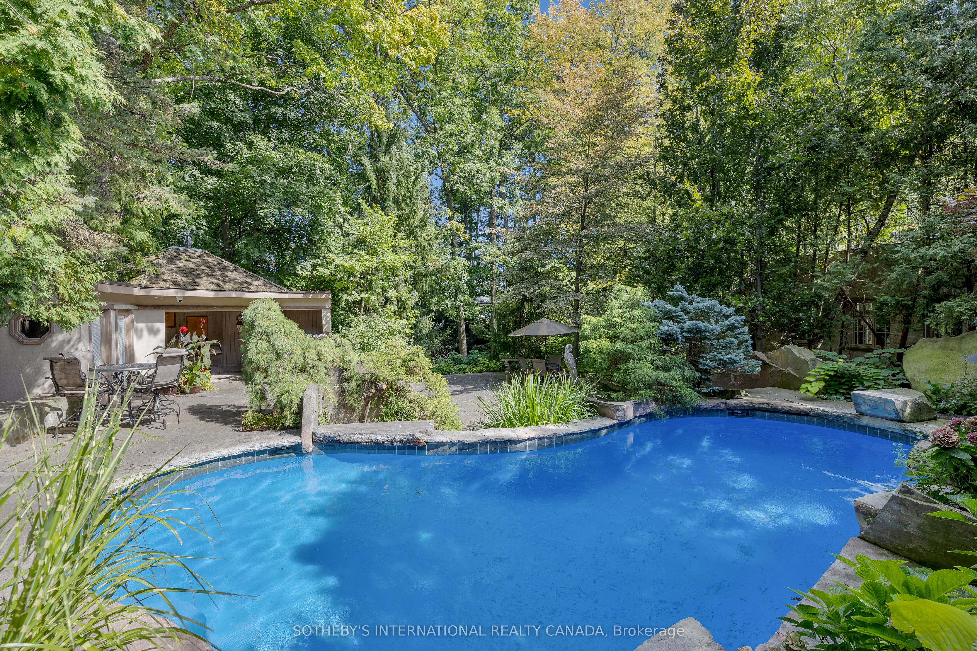23 Edenbrook Hill Property Photo 24