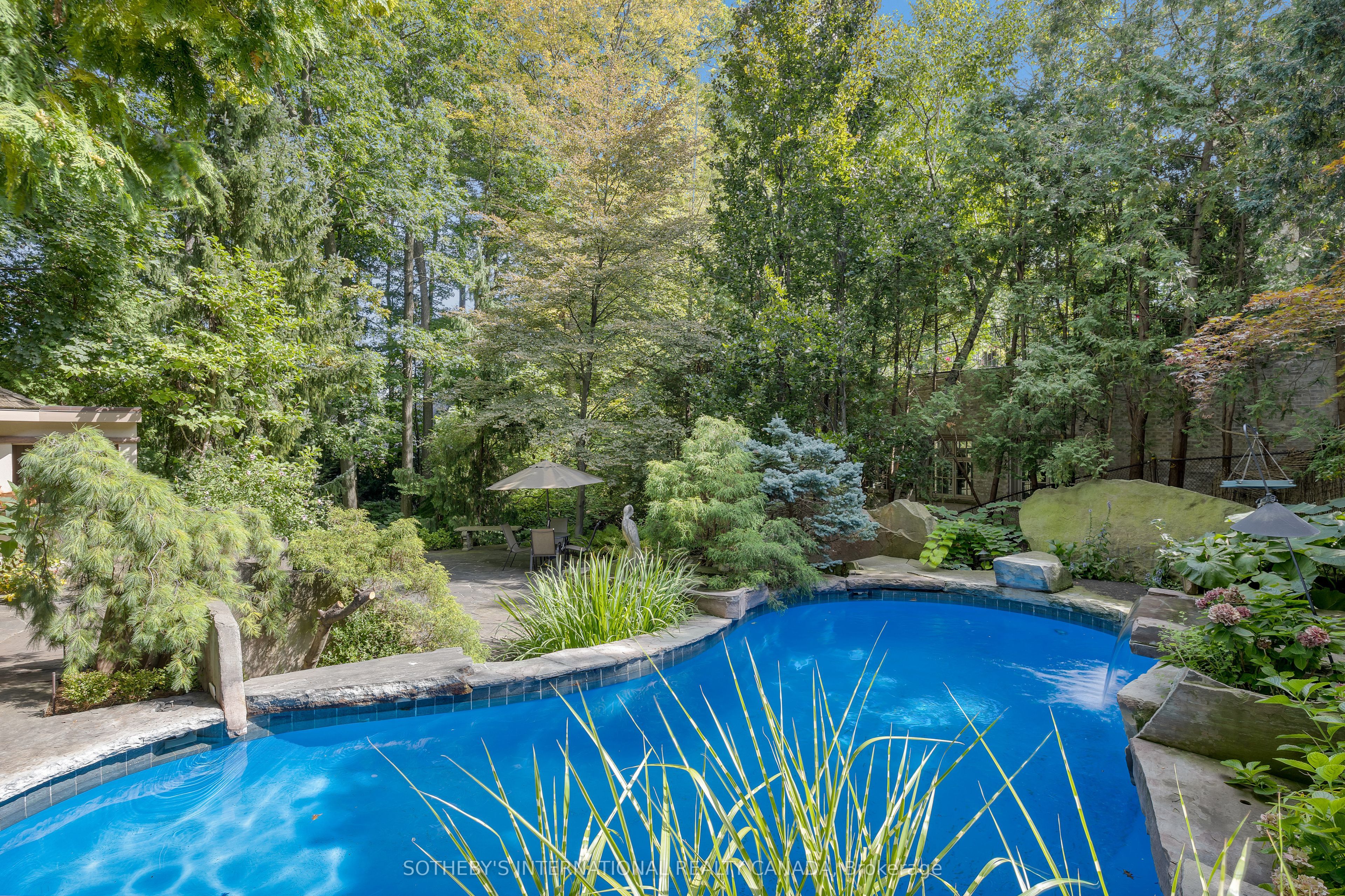 23 Edenbrook Hill Property Photo 25