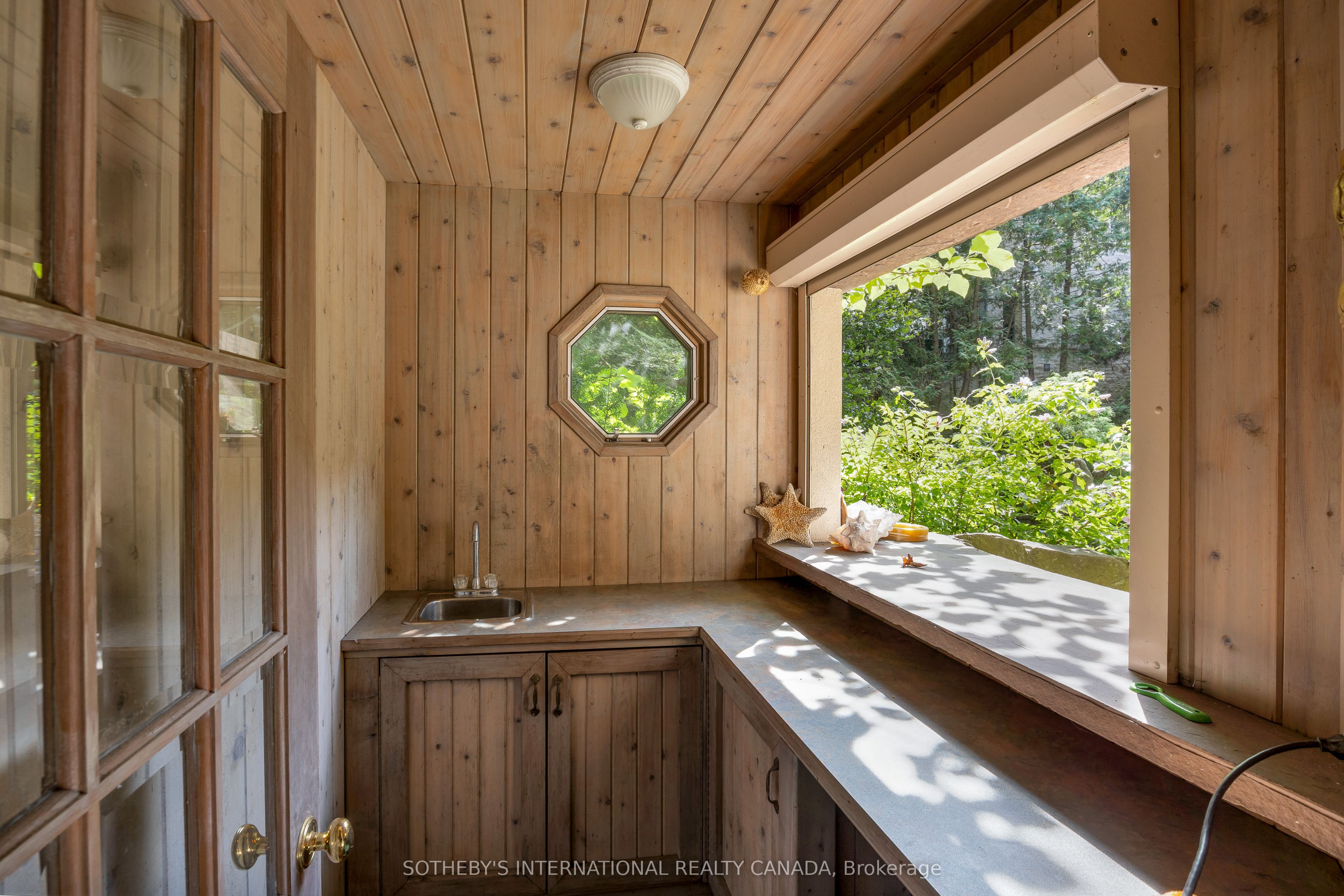 23 Edenbrook Hill Property Photo 28