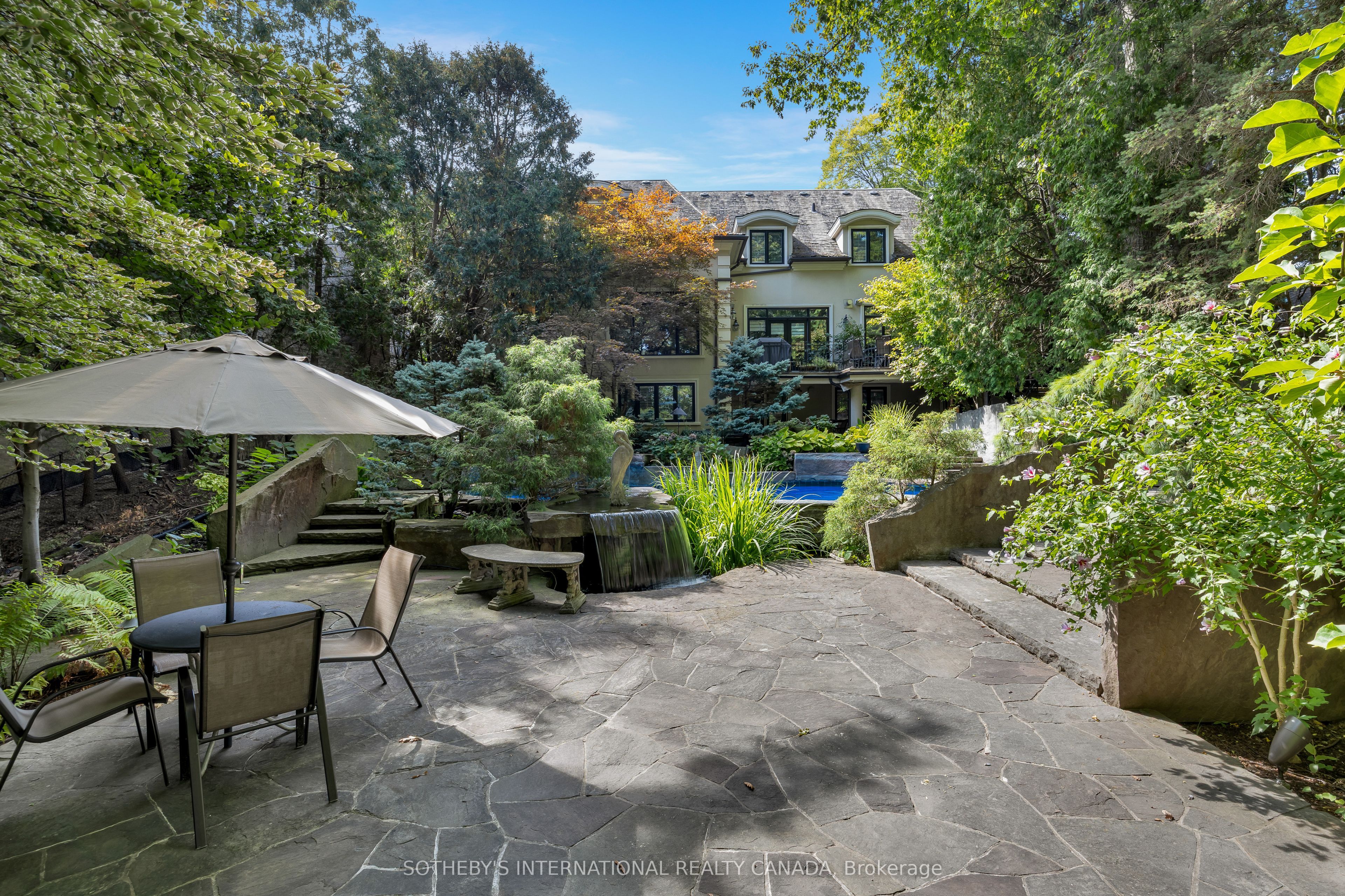 23 Edenbrook Hill Property Photo 29