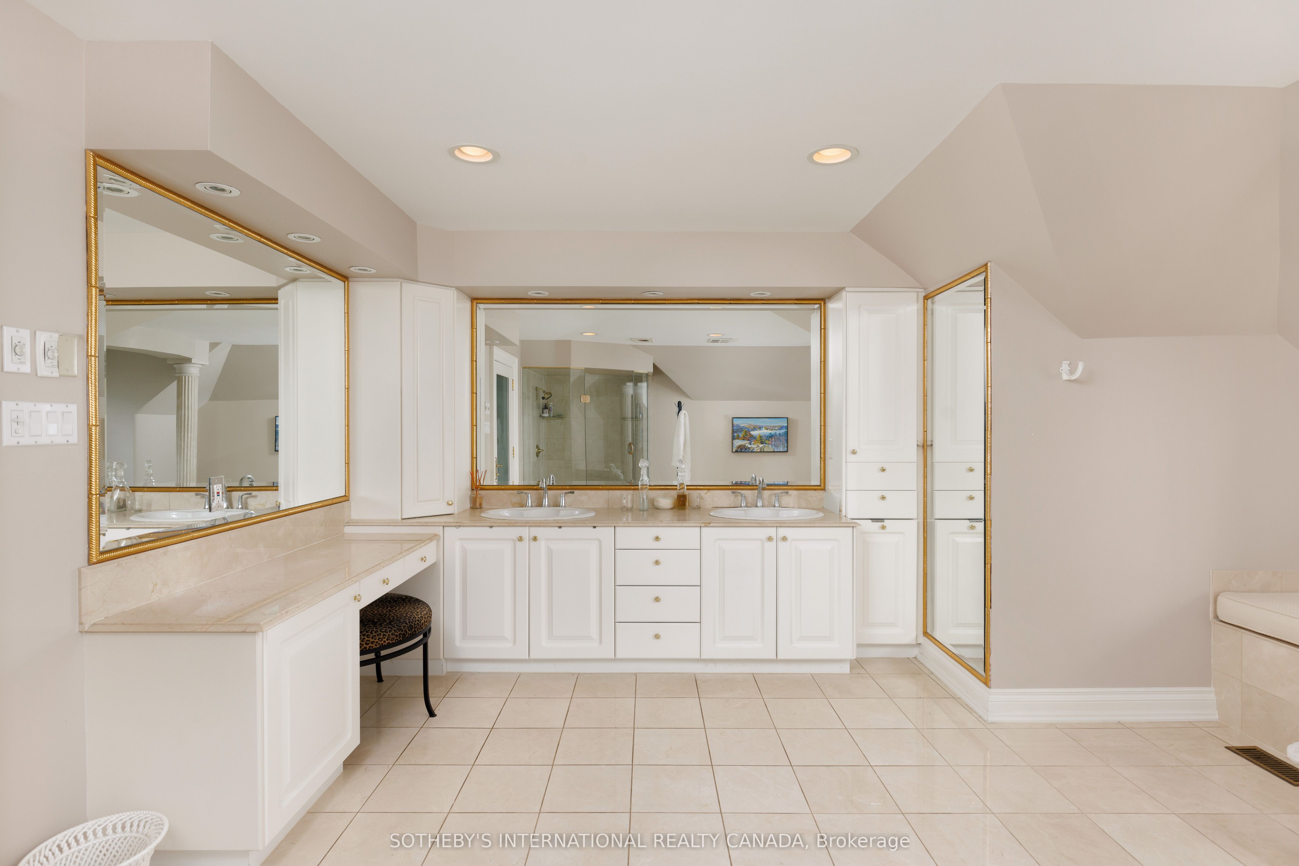23 Edenbrook Hill Property Photo 37
