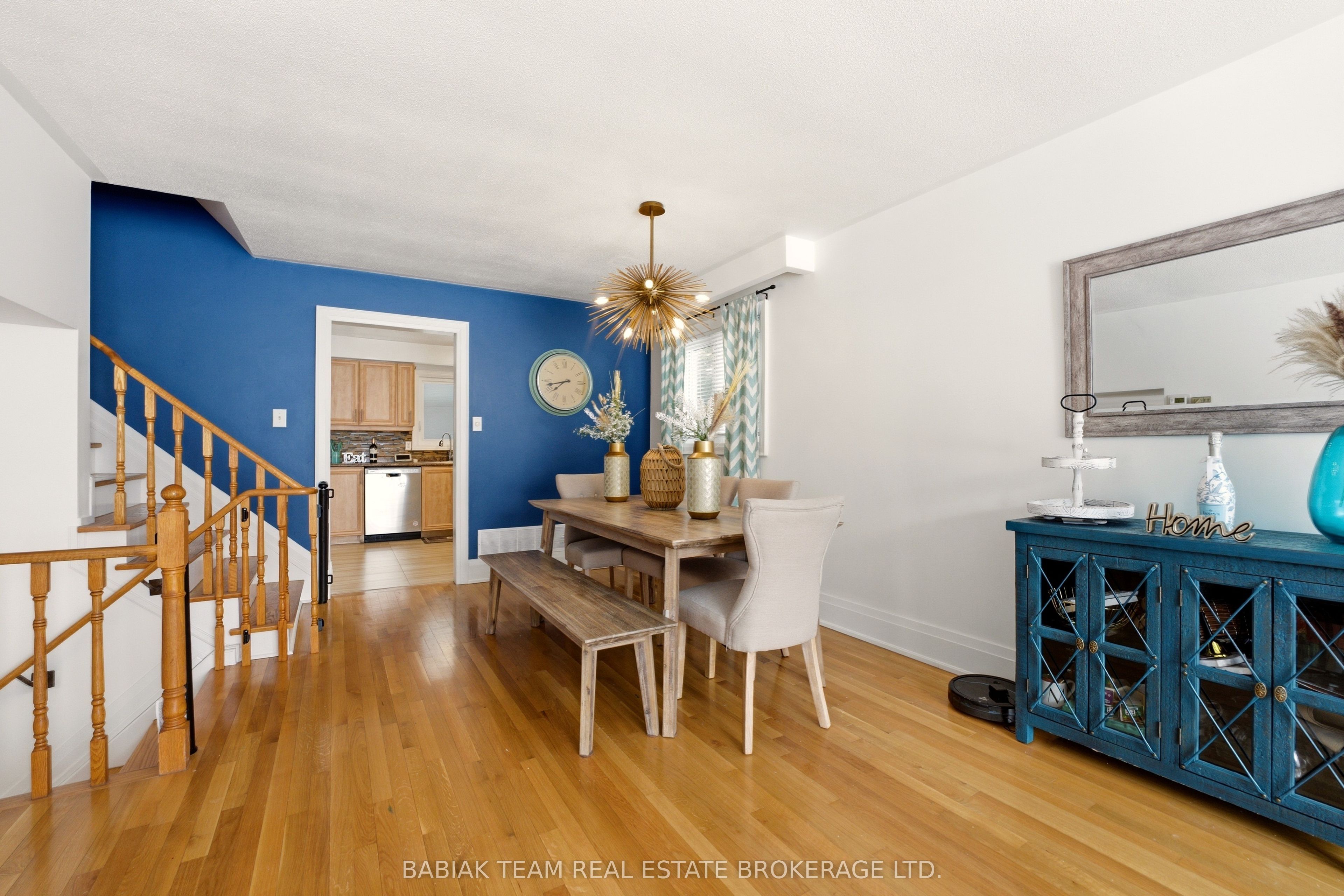 377 Karen Park Crescent W Property Photo 7