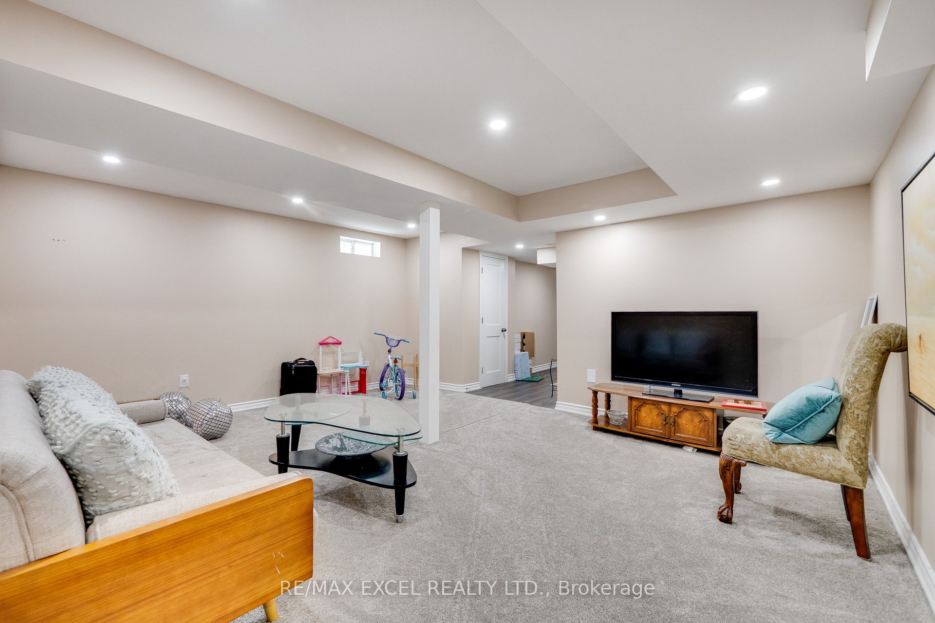 5146 Porter Street Property Photo 45