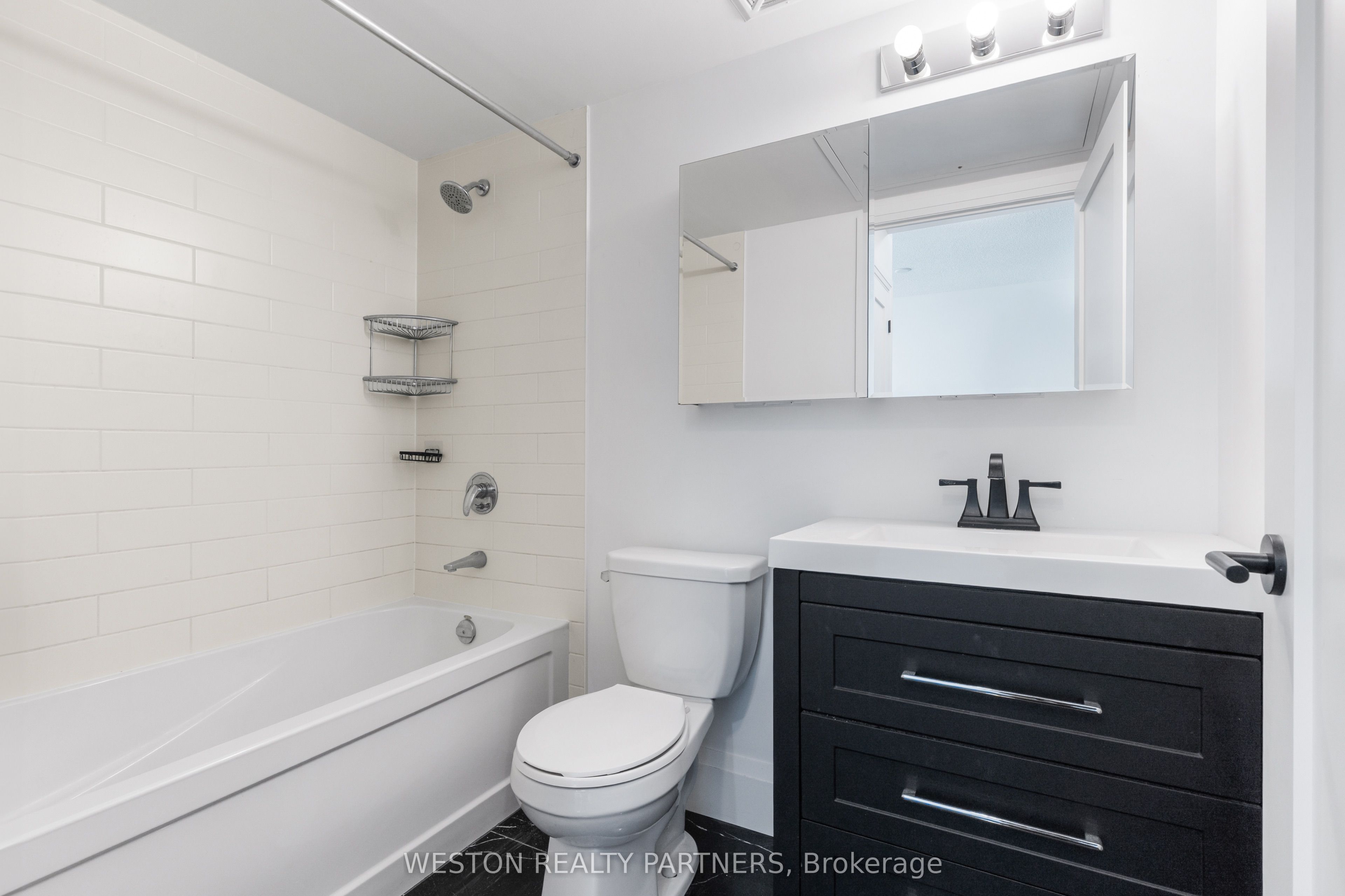 1185 The Queensway 1118 Property Photo 17