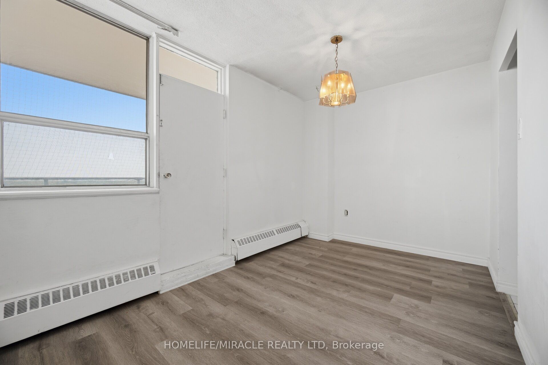 60 Stevenson Road 1105 Property Photo 14