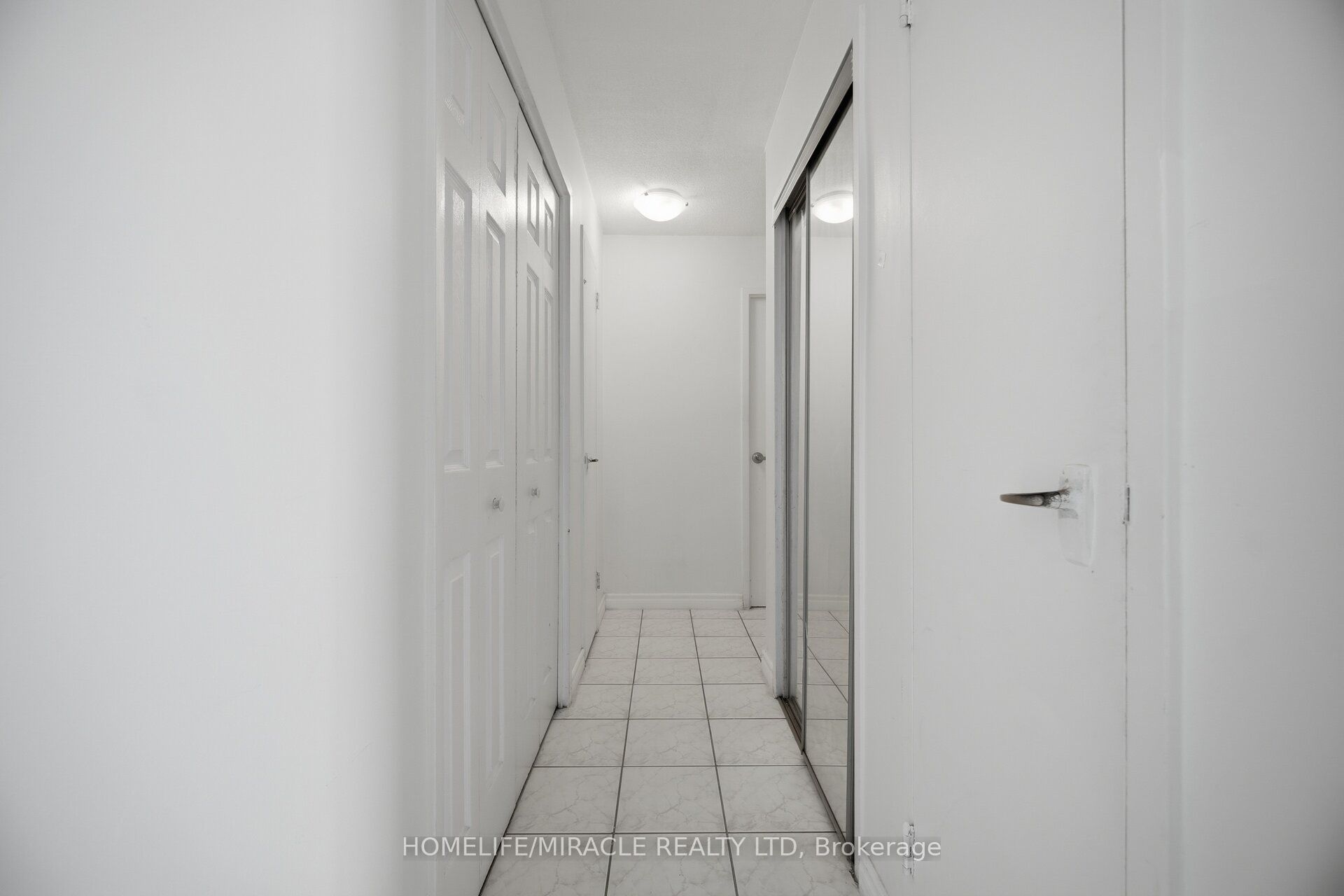 60 Stevenson Road 1105 Property Photo 19