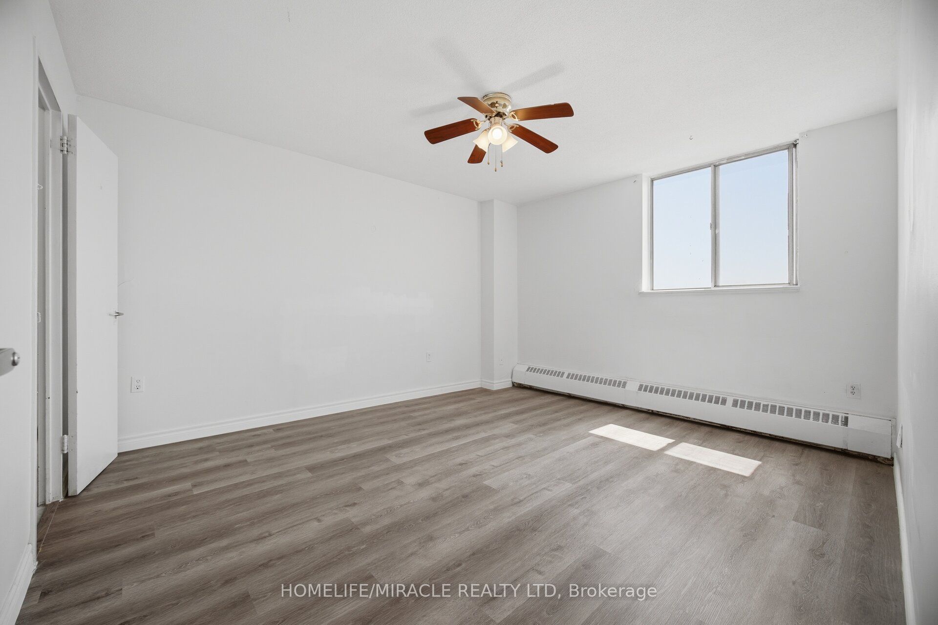 60 Stevenson Road 1105 Property Photo 21