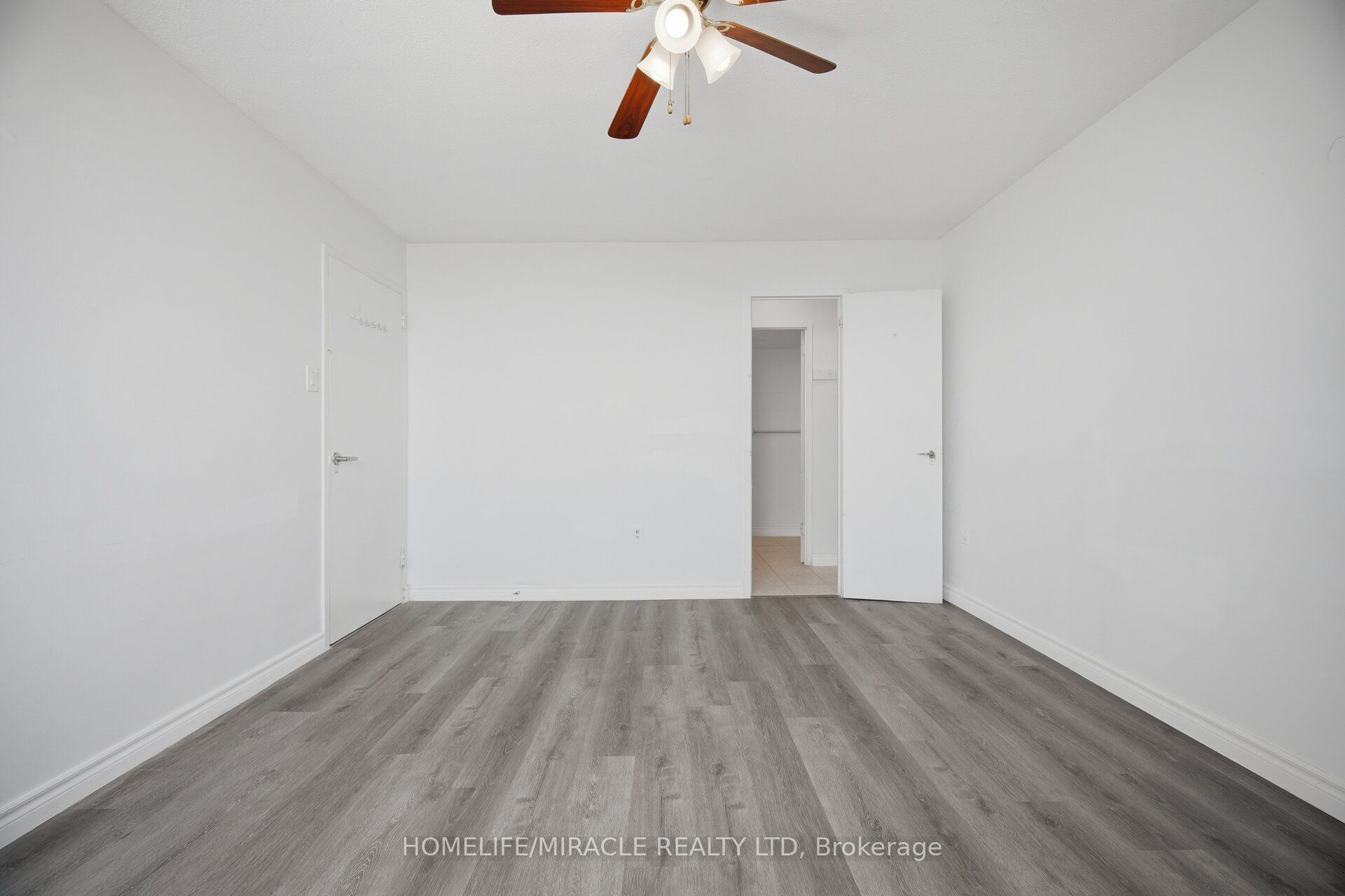 60 Stevenson Road 1105 Property Photo 23
