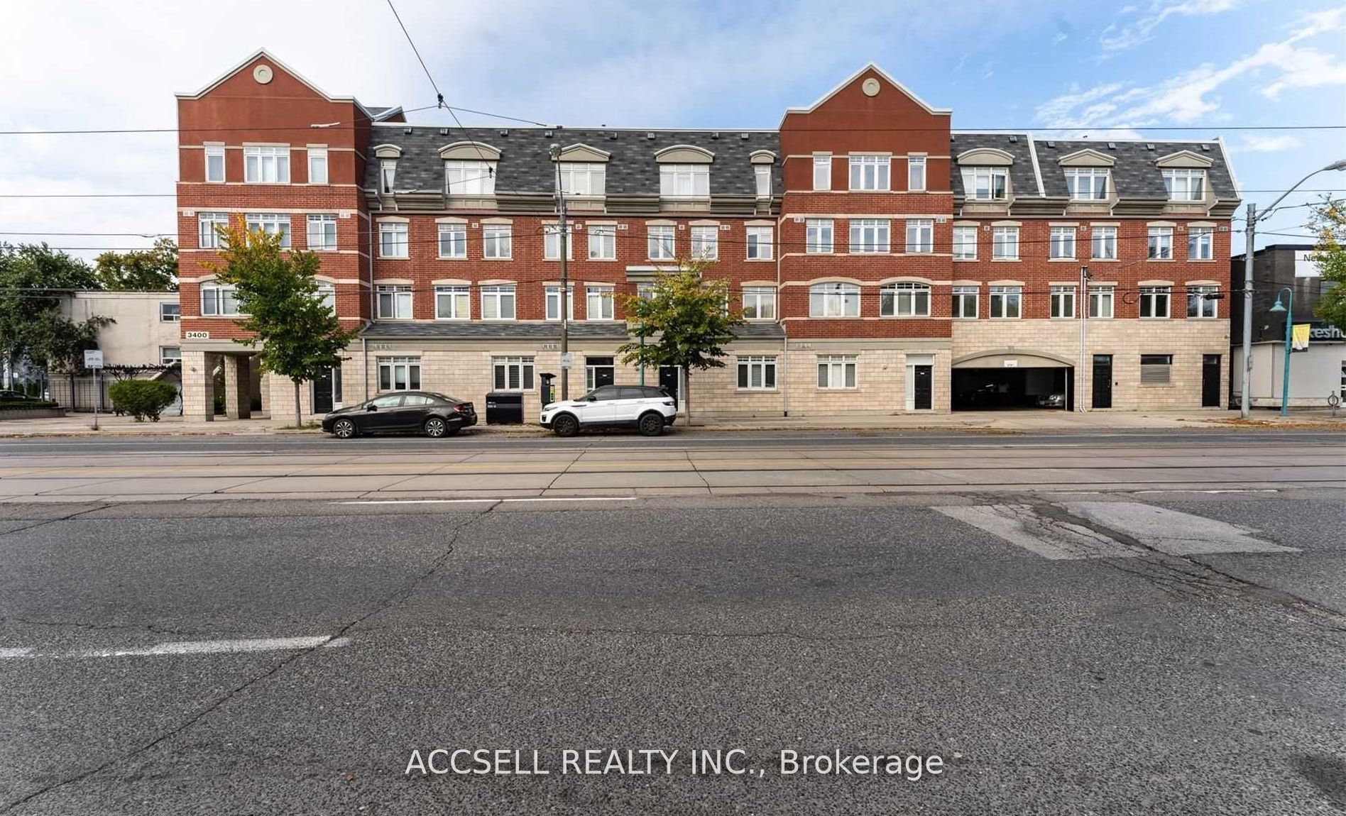 3400 Lake Shore Boulevard W 229 Property Photo 1