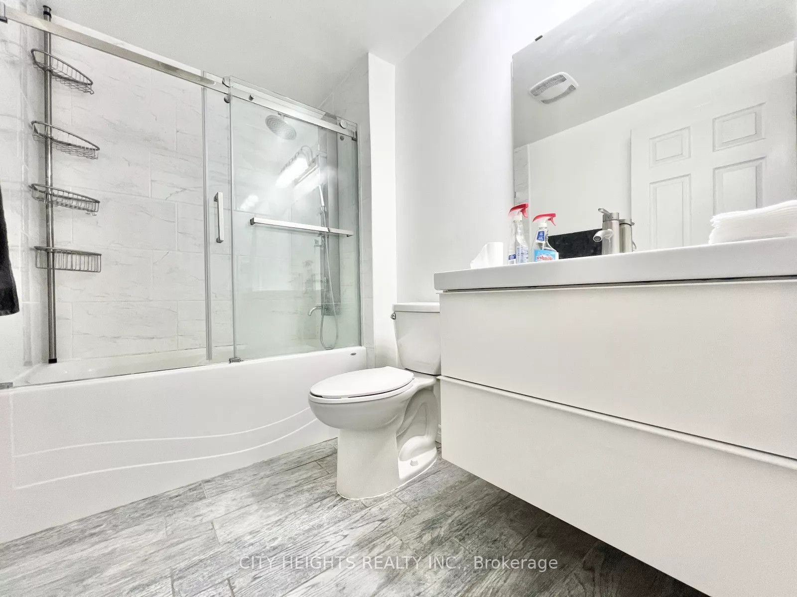 45 Hansen Road N 20 Property Photo 11