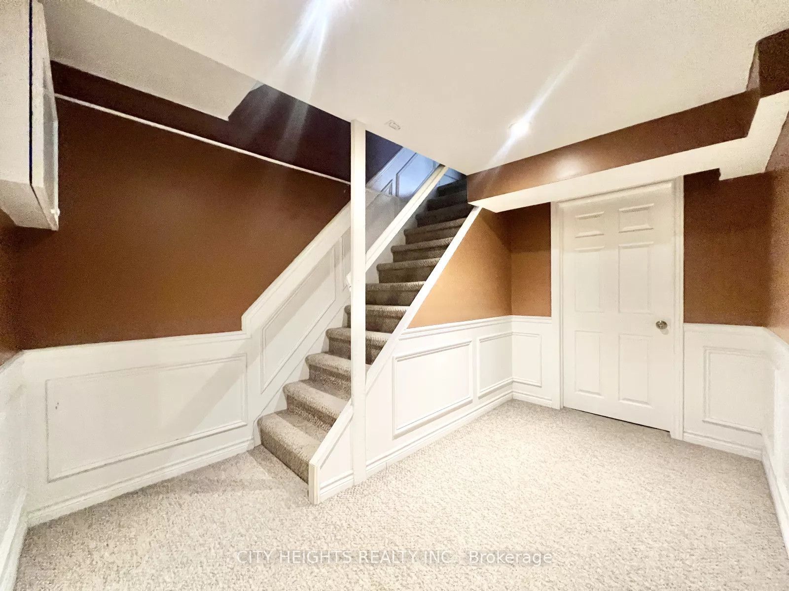 45 Hansen Road N 20 Property Photo 26