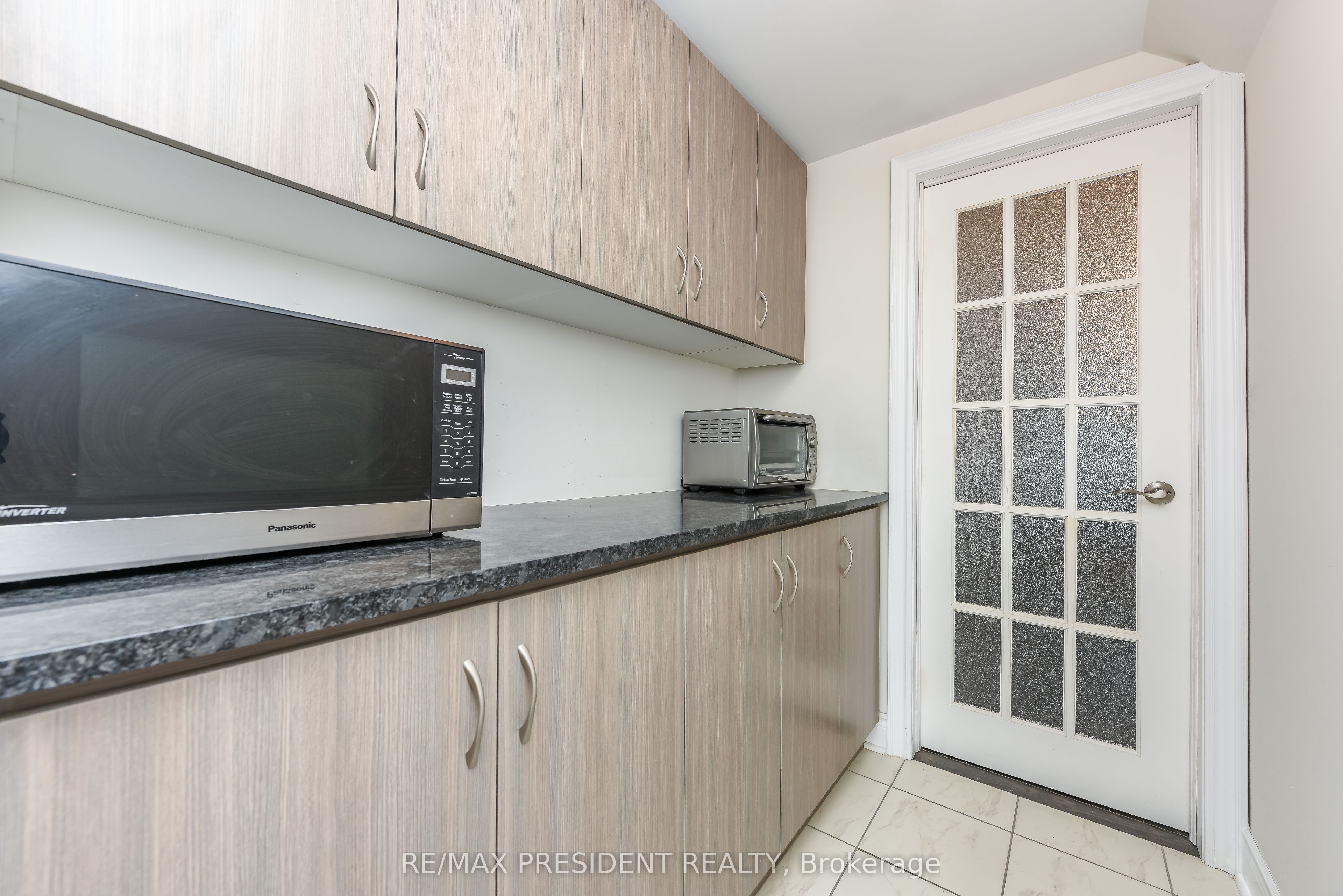 19 Jaypeak Road Property Photo 14