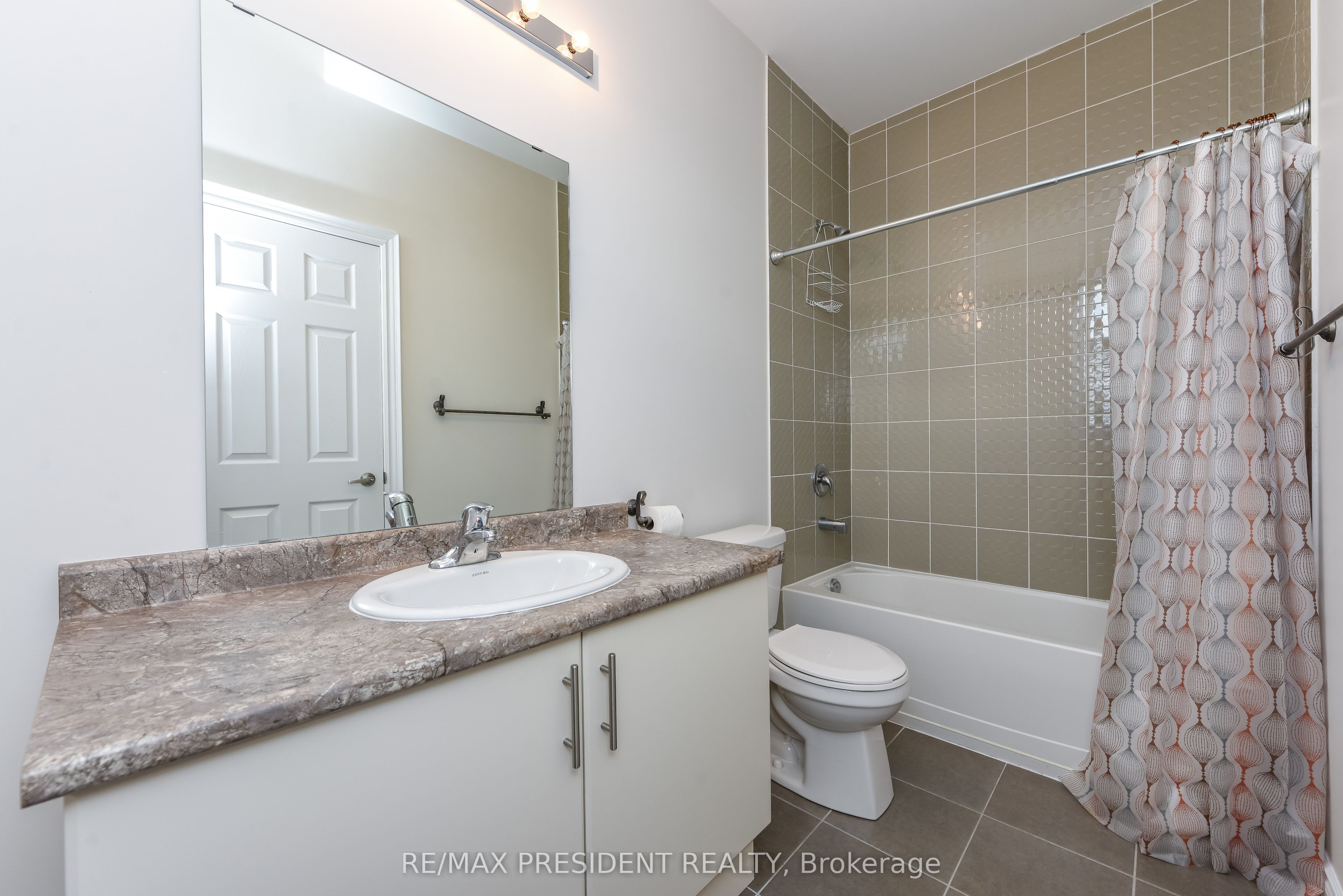 19 Jaypeak Road Property Photo 20