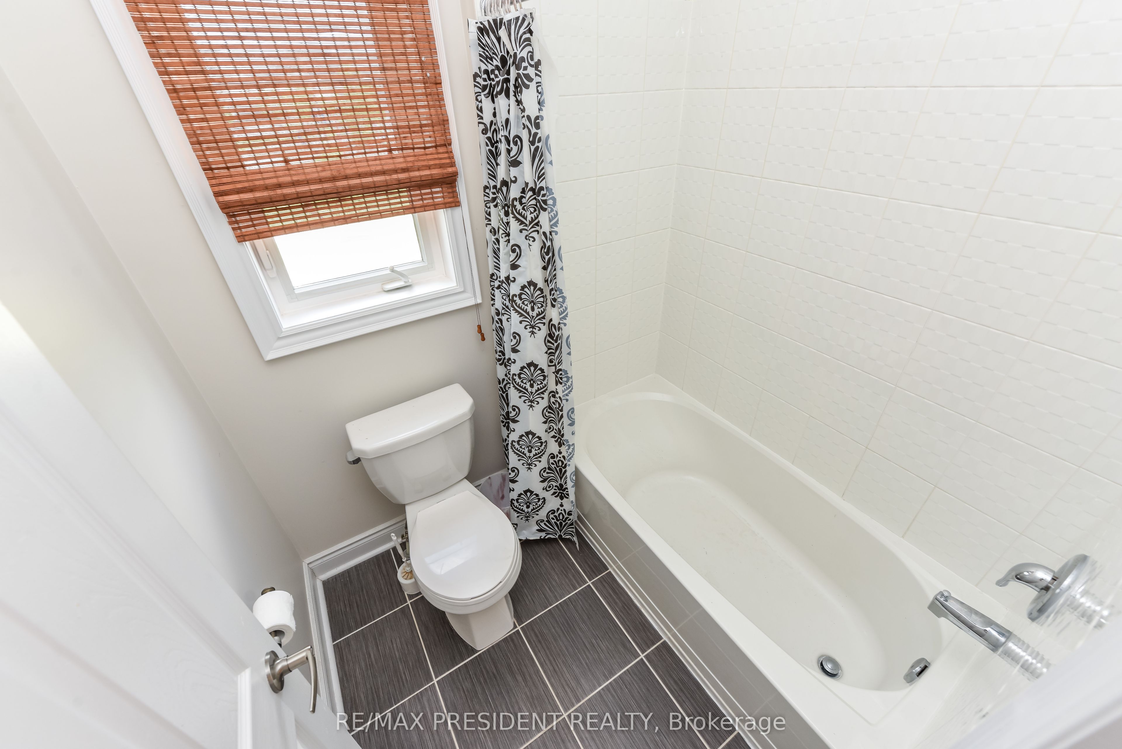 19 Jaypeak Road Property Photo 23