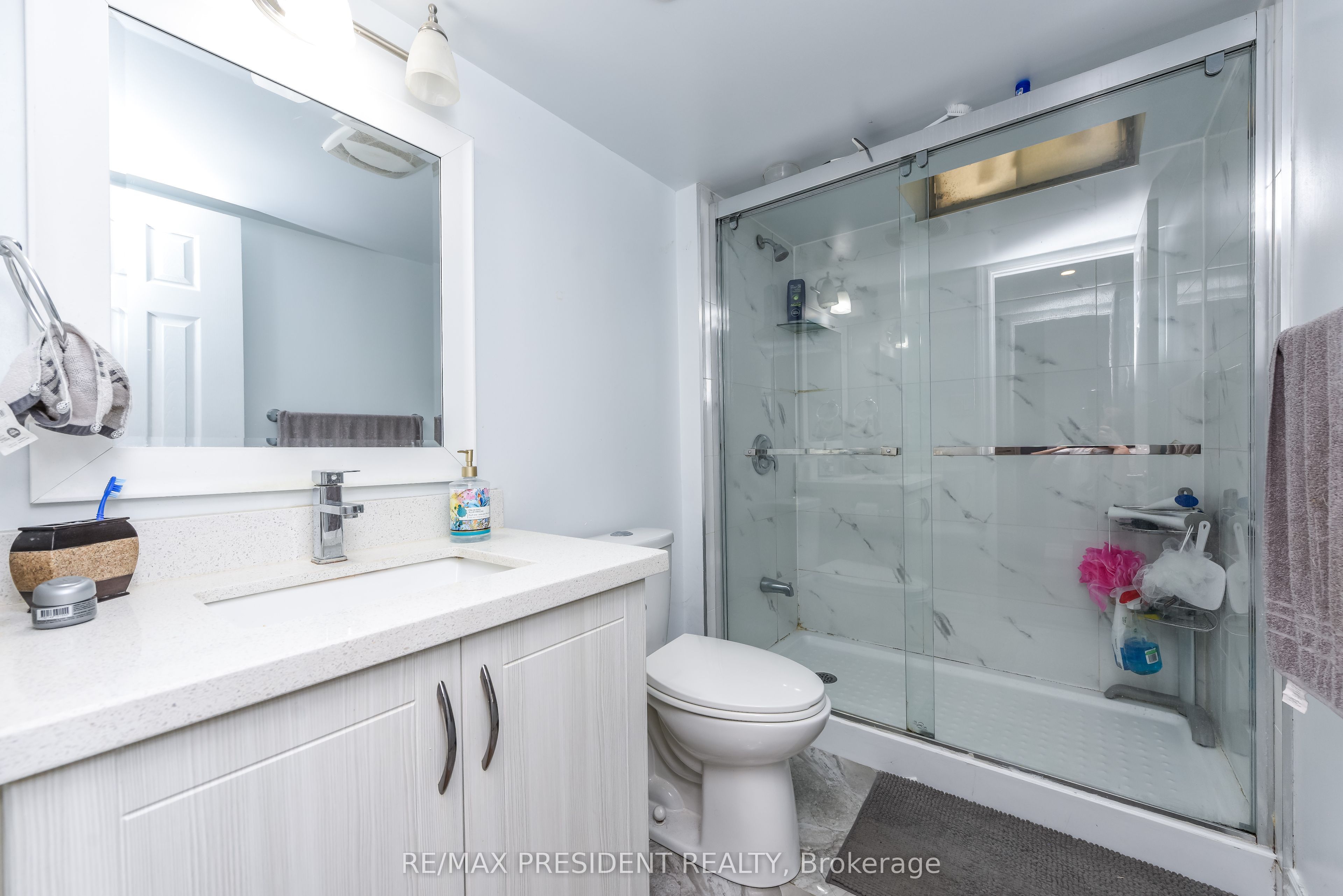 19 Jaypeak Road Property Photo 30
