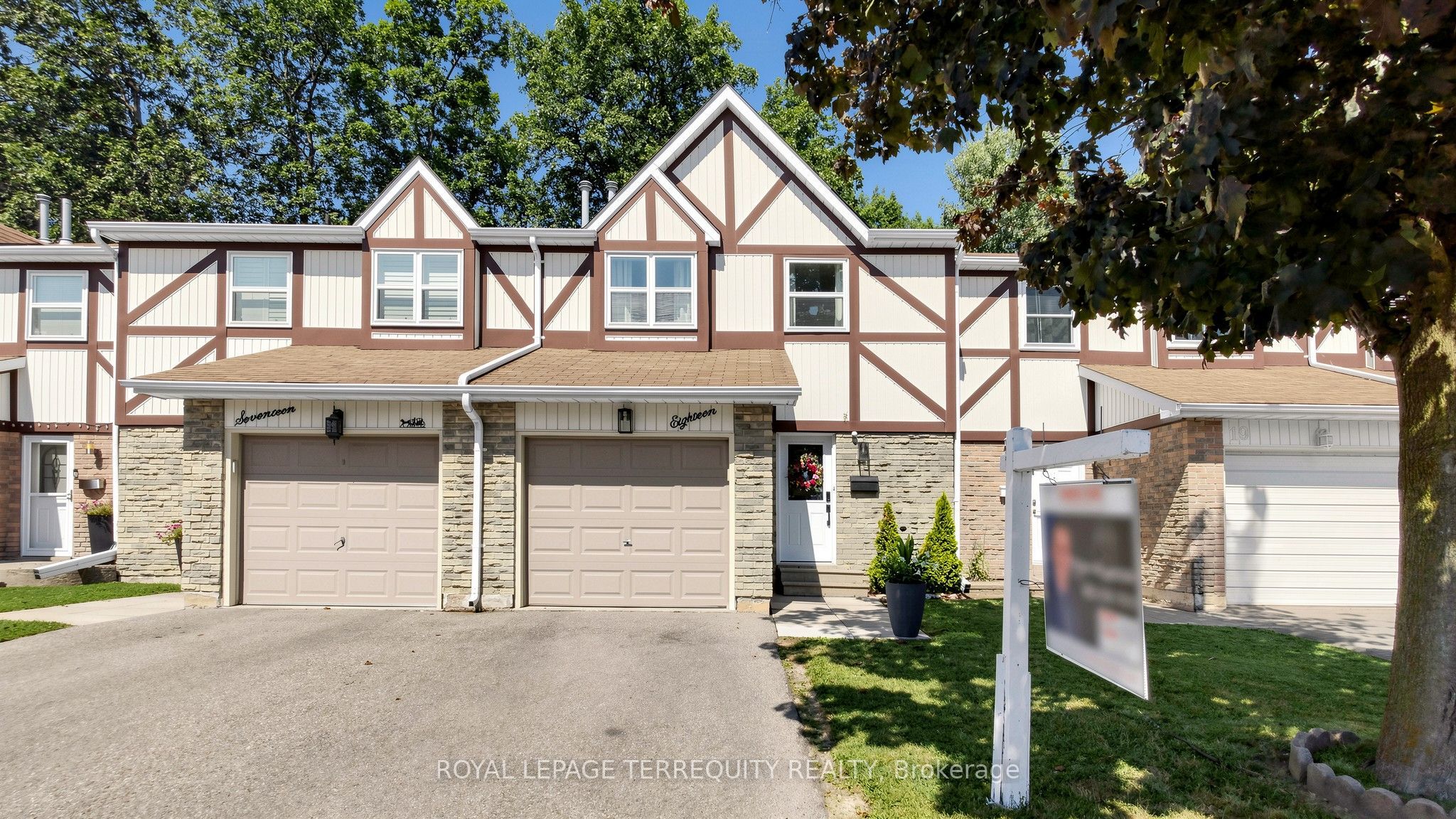 18 Morley Crescent 18 Property Photo 1