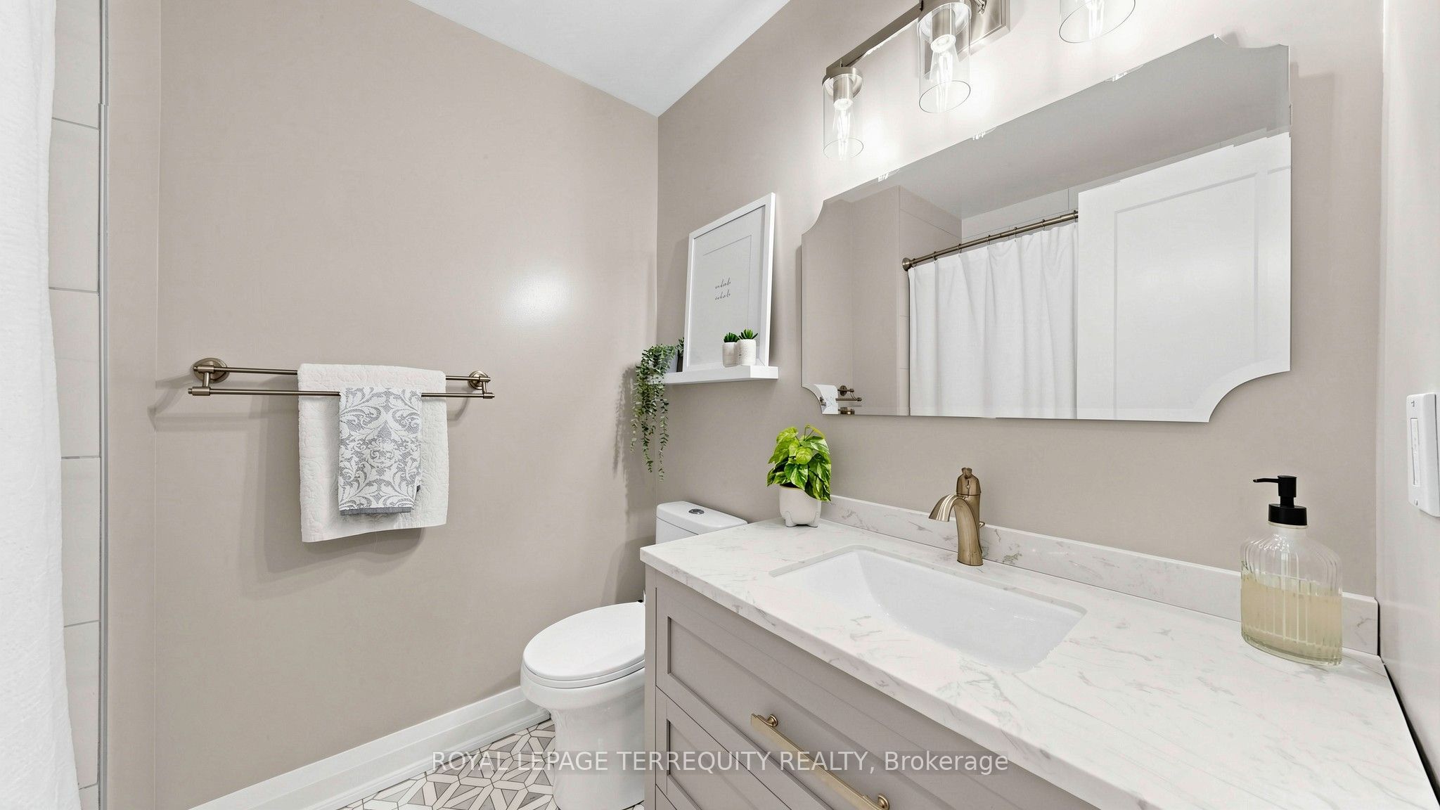 18 Morley Crescent 18 Property Photo 24