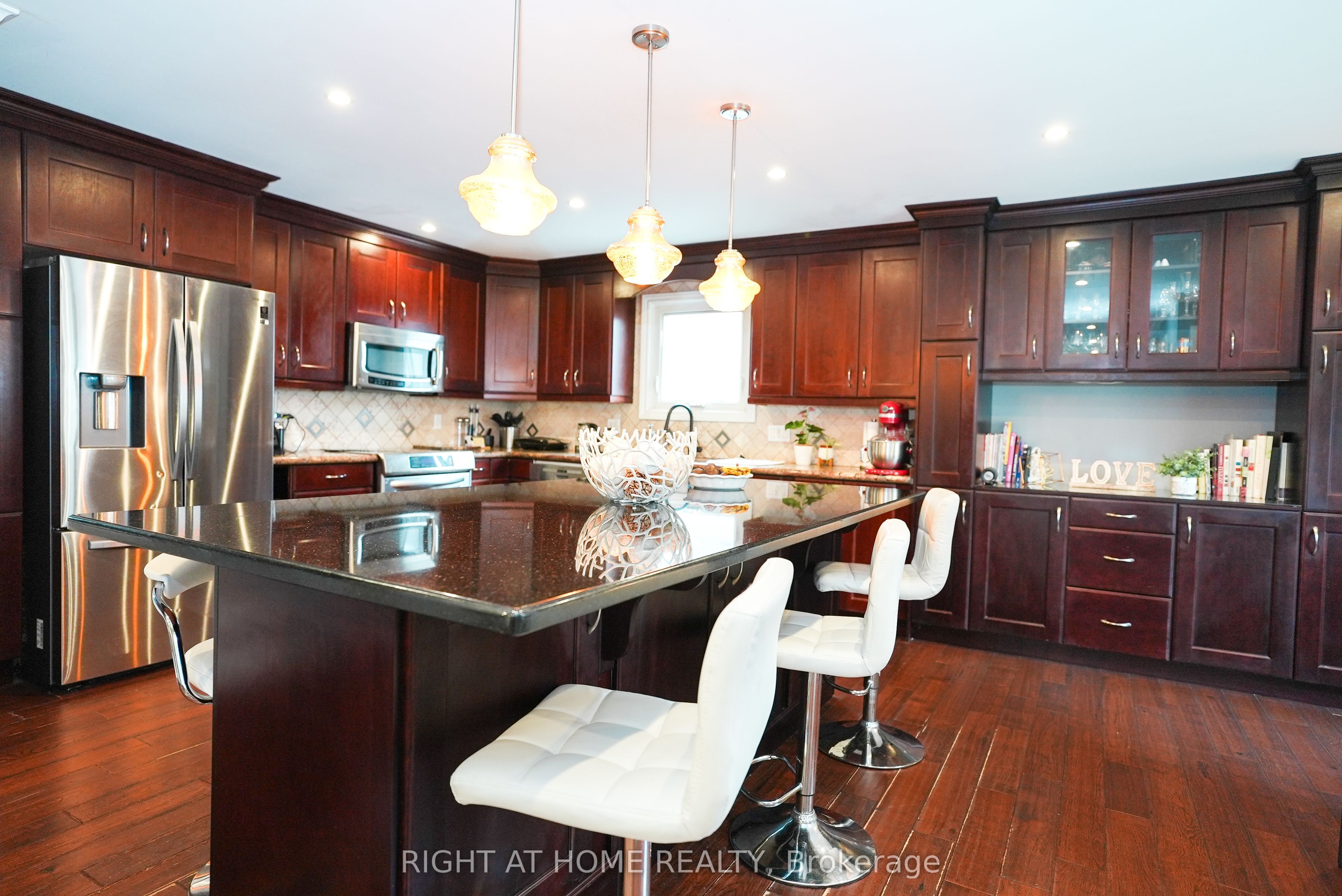 1266 Lakeview Drive Property Photo 11