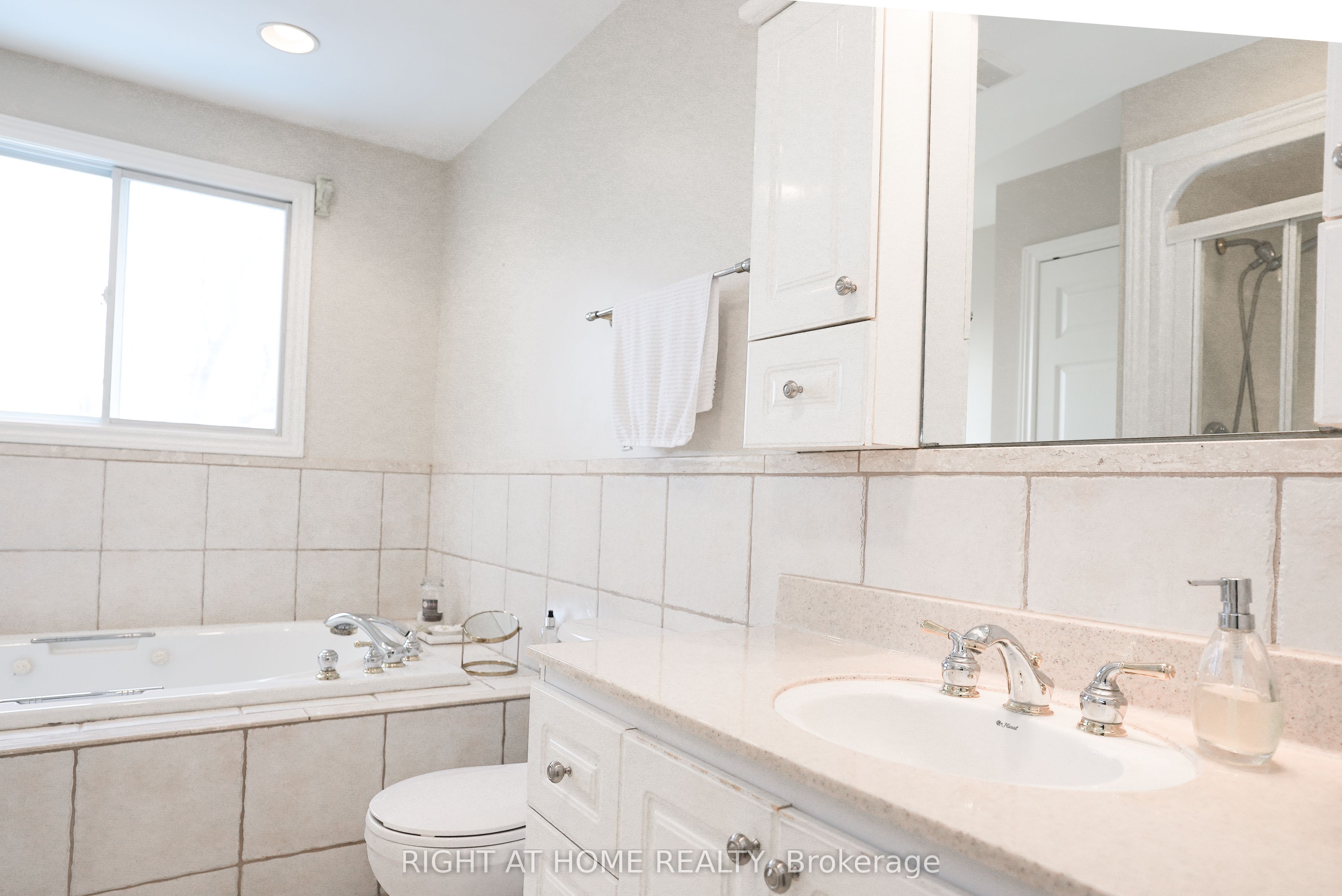 1266 Lakeview Drive Property Photo 20