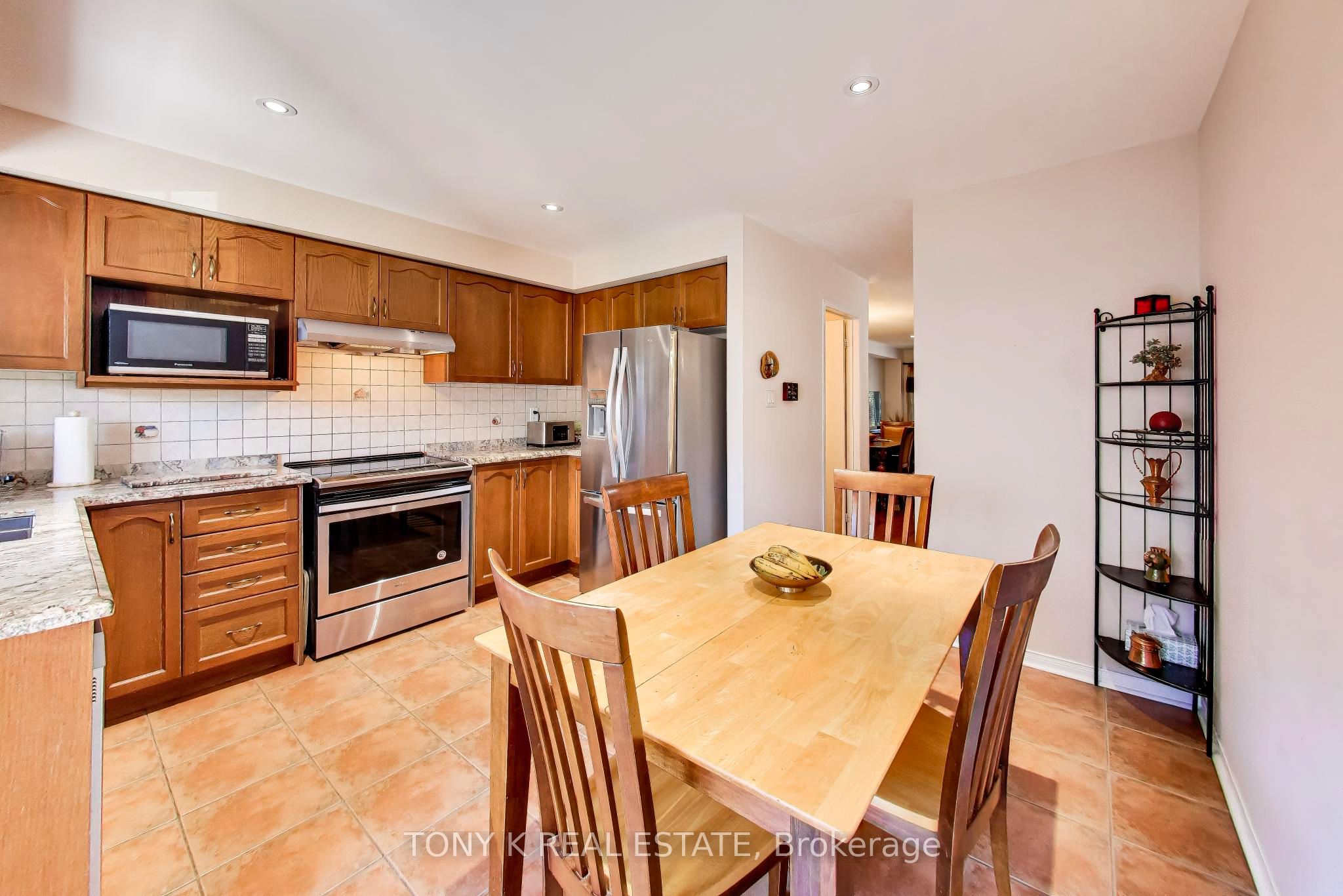 45 Weston Road Property Photo 8