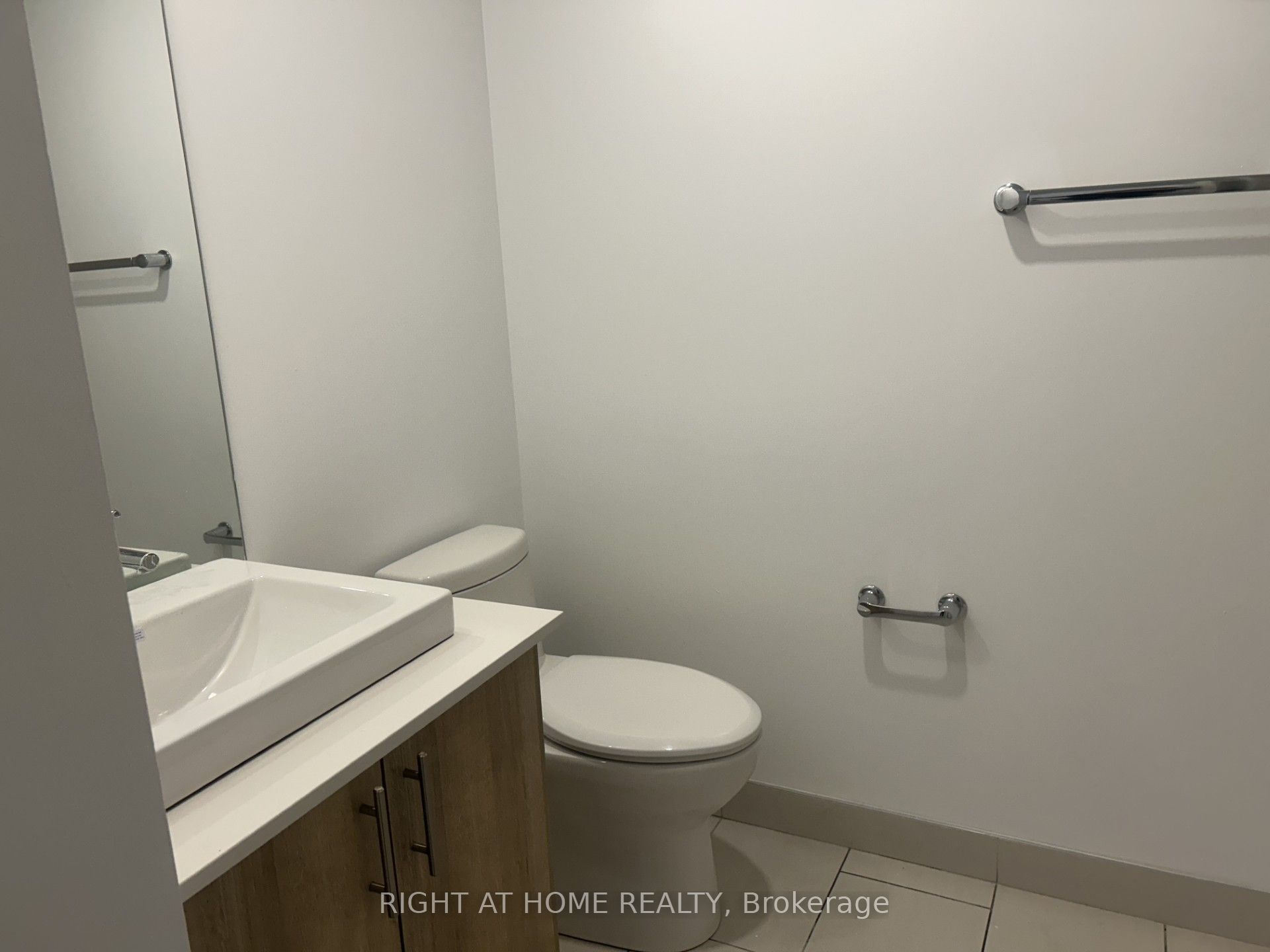 1195 The Queensway 704 Property Photo 17