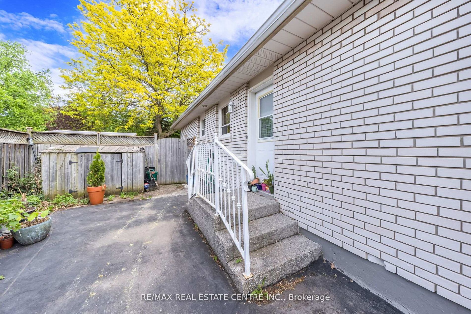 126 Culham Street Property Photo 4