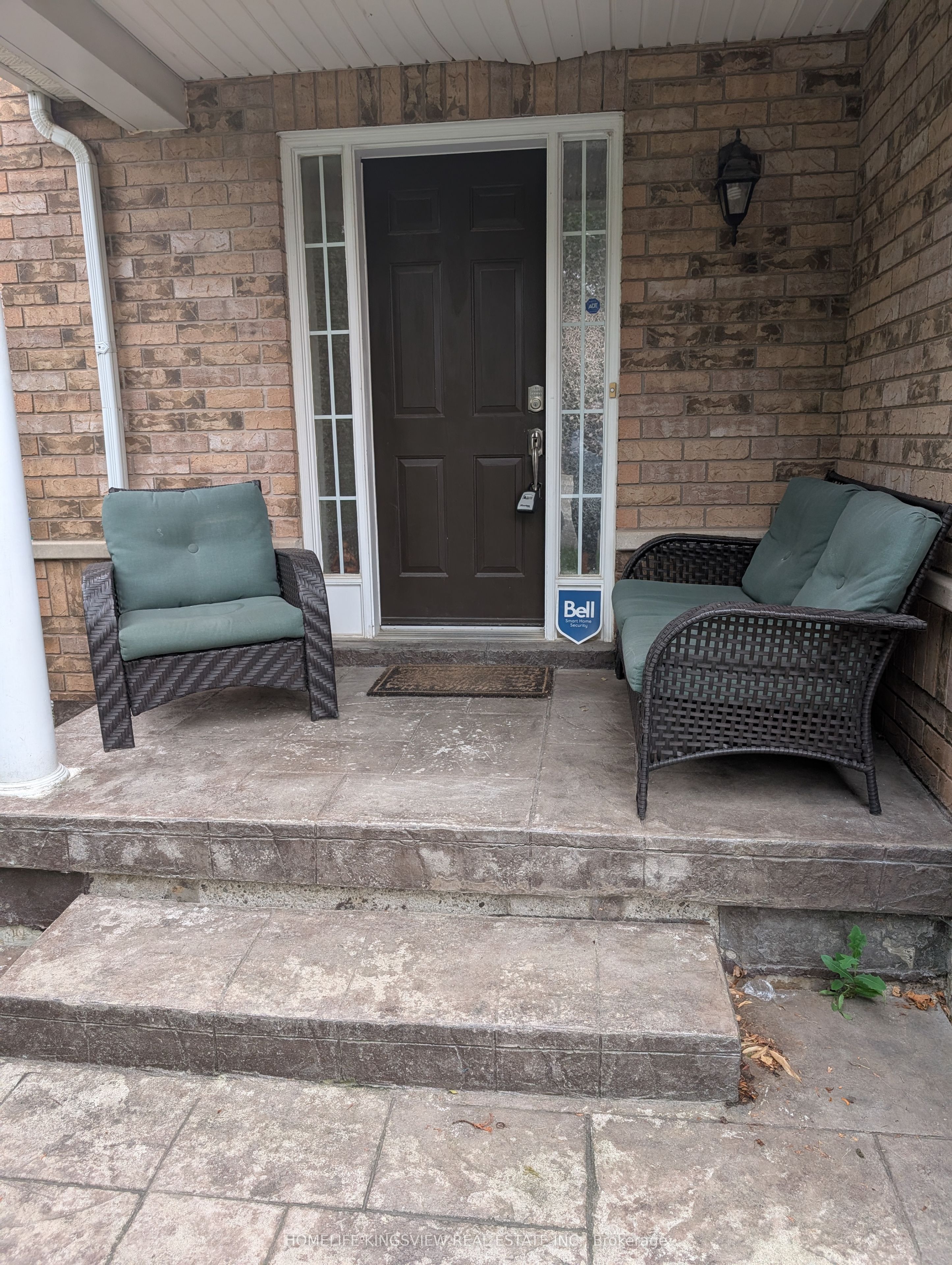 24 Farthingale Crescent Property Photo 3