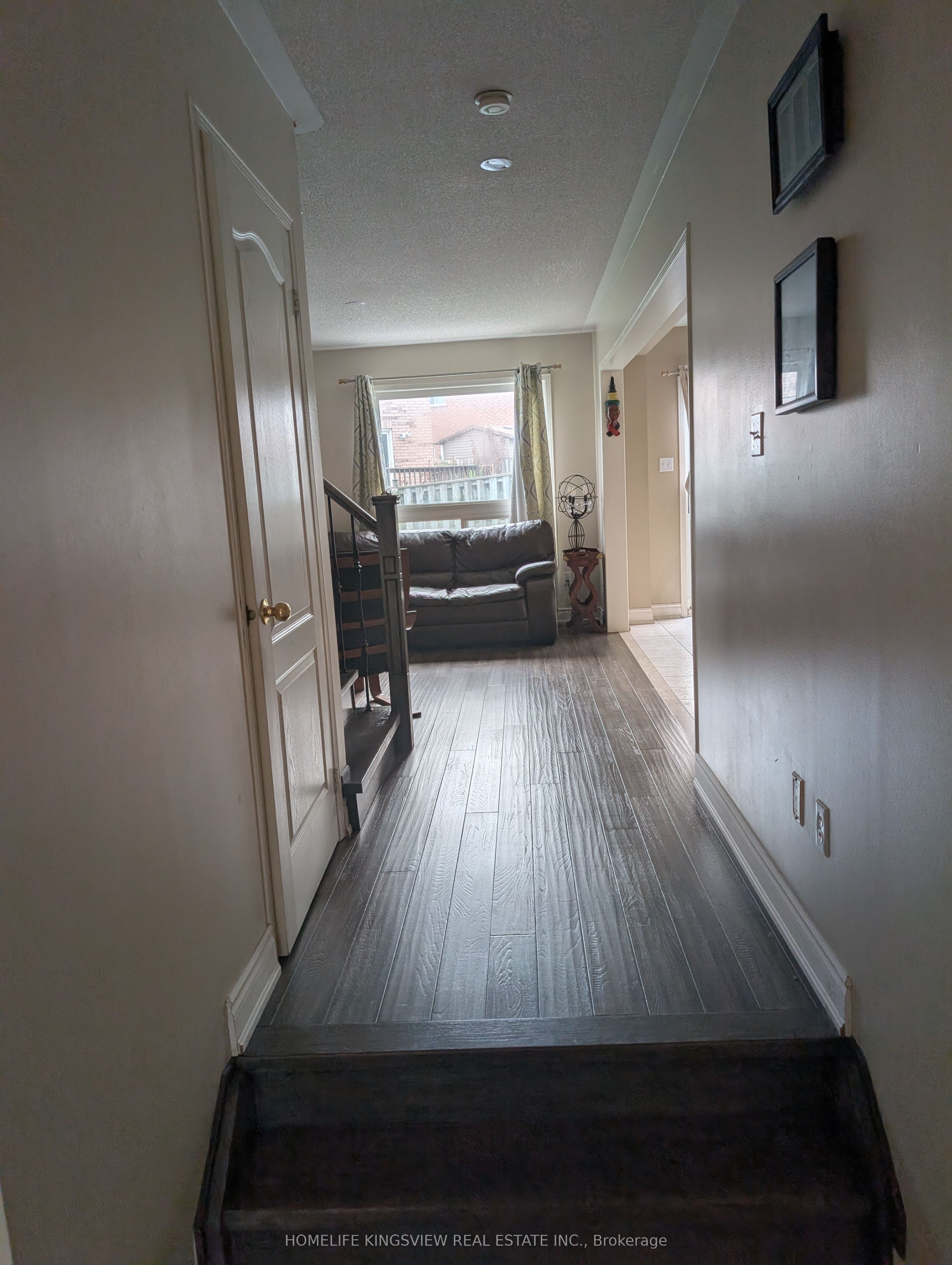 24 Farthingale Crescent Property Photo 4
