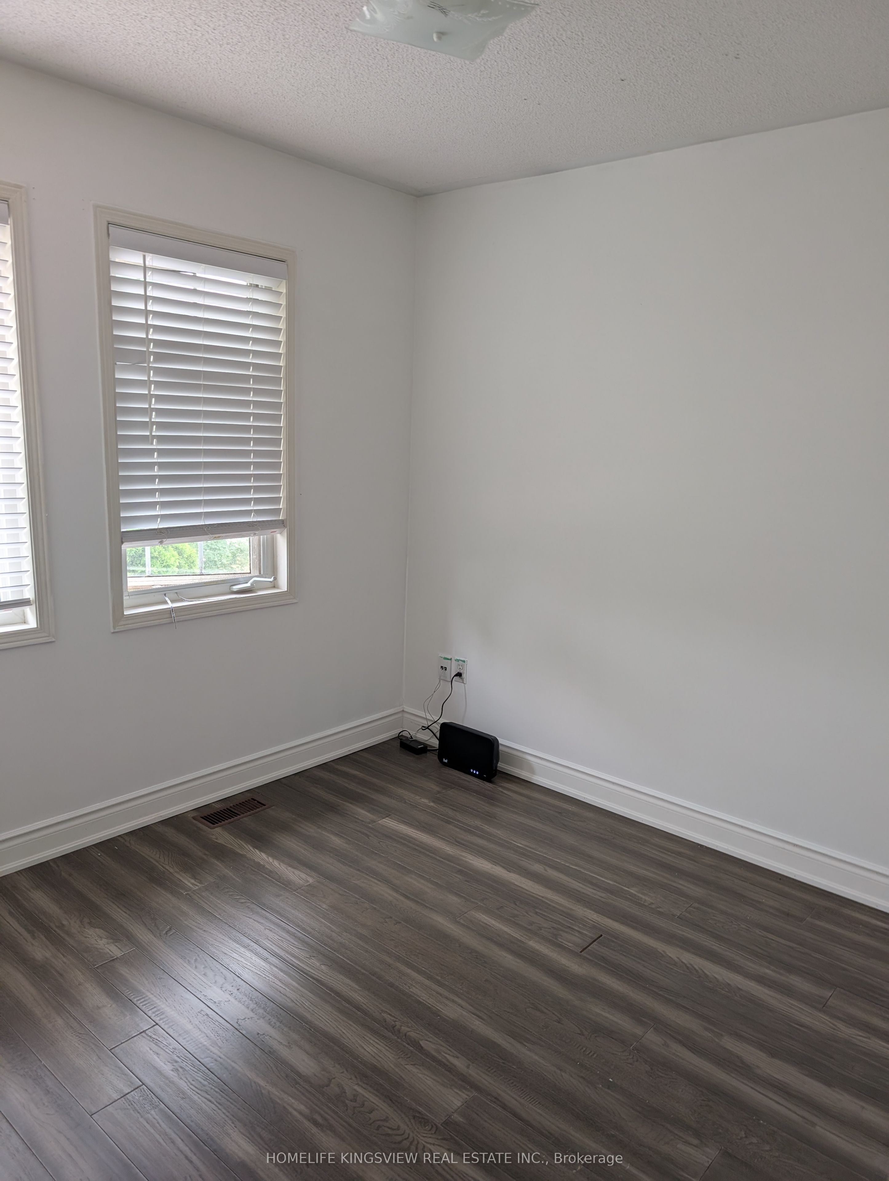 24 Farthingale Crescent Property Photo 17