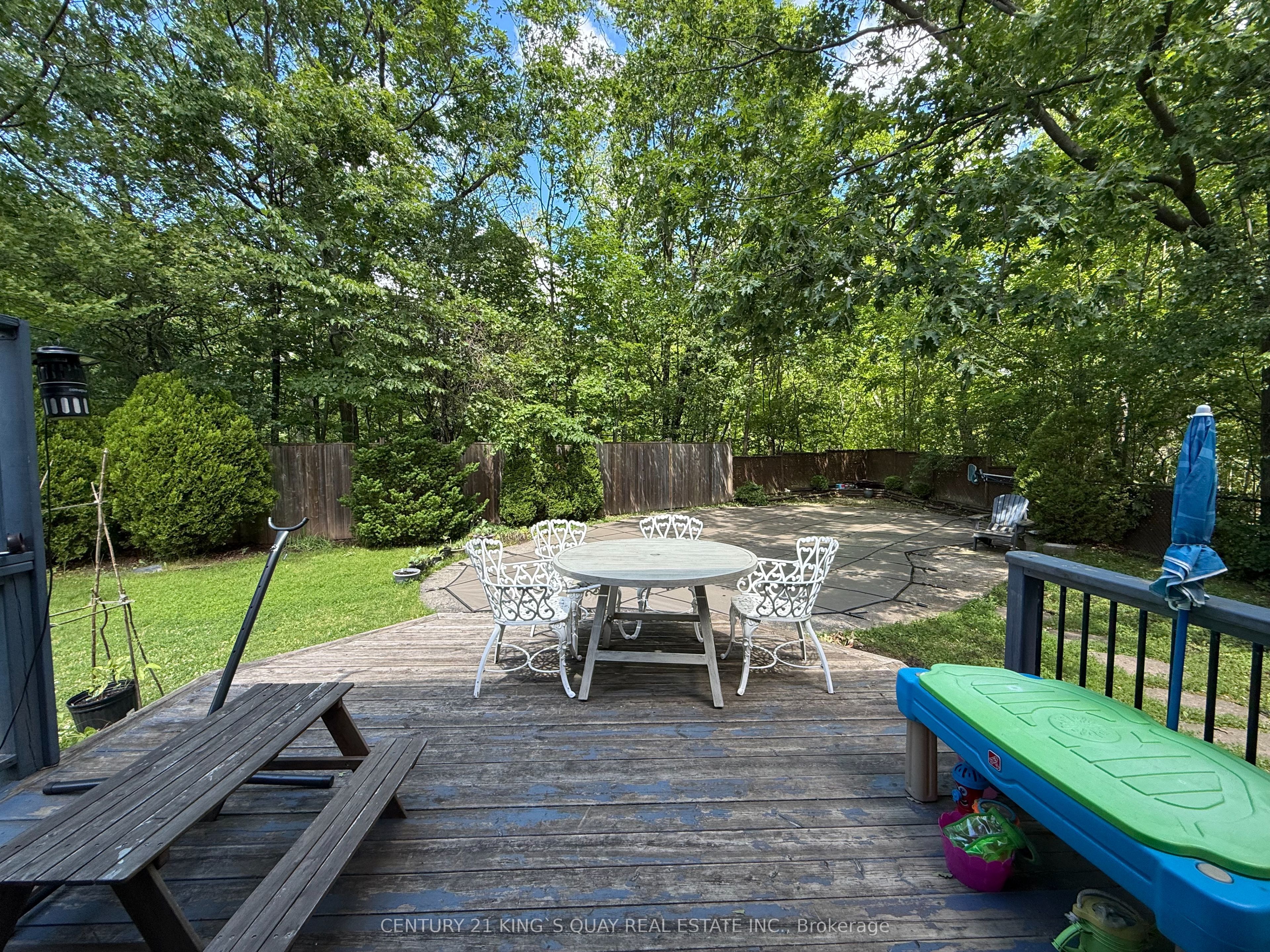 412 Freeman Crescent Property Photo 23