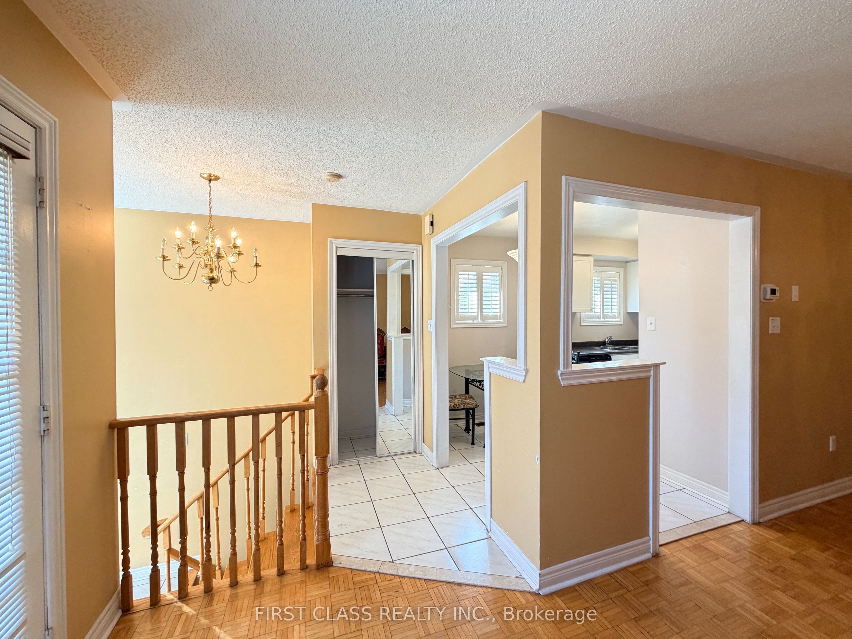5323 Red Brush Drive Upper Property Photo 3