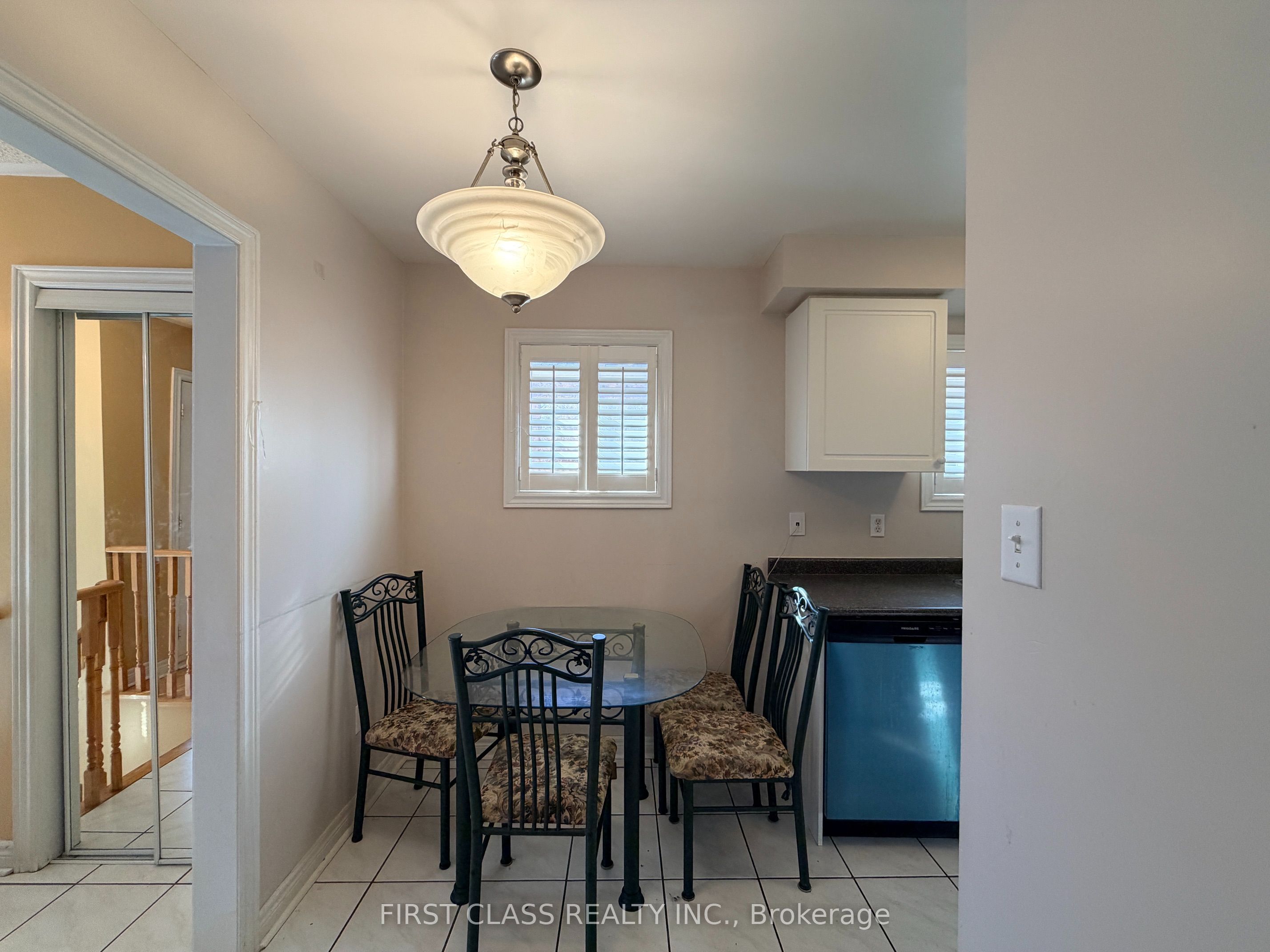 5323 Red Brush Drive Upper Property Photo 7