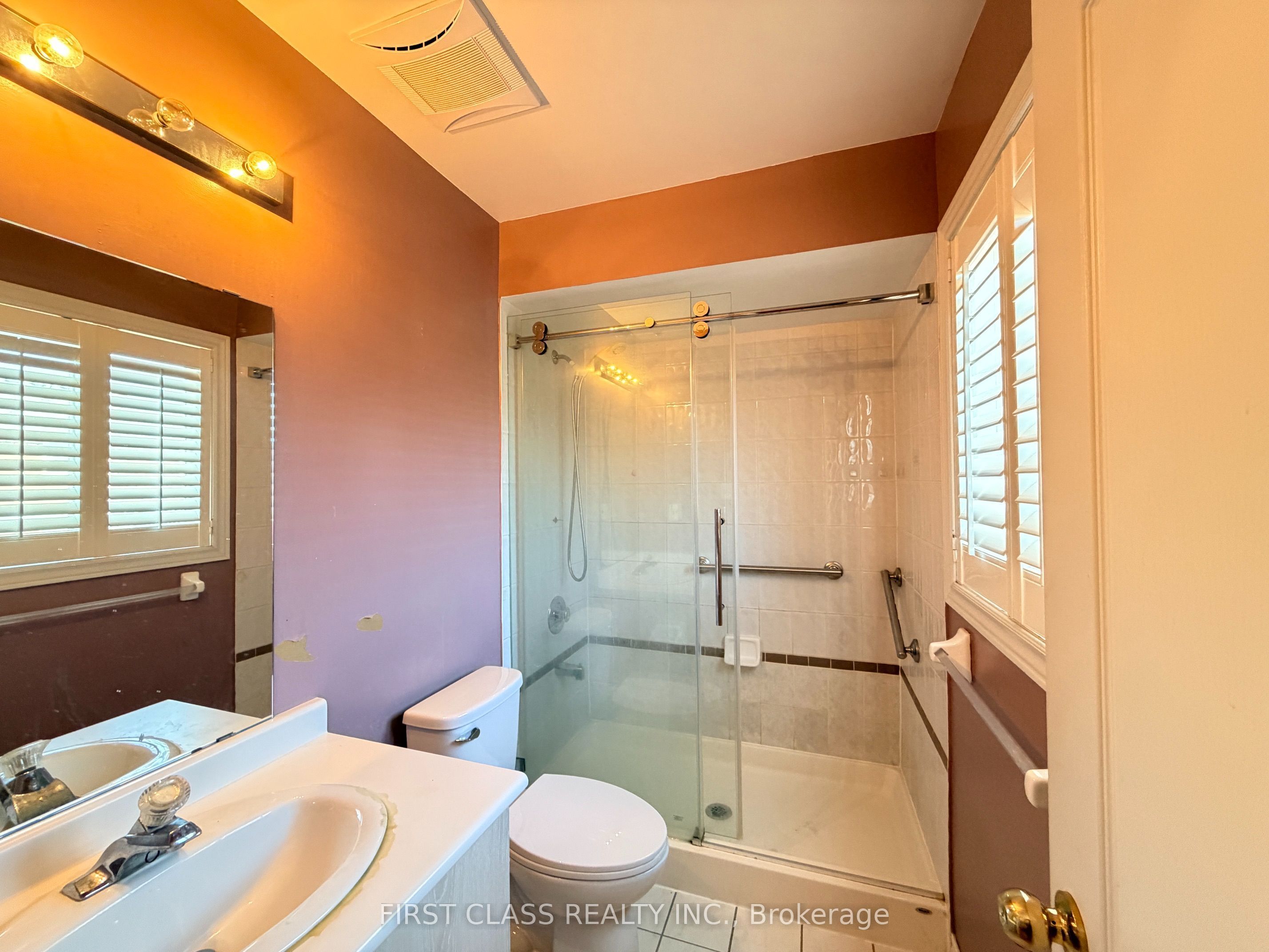 5323 Red Brush Drive Upper Property Photo 9