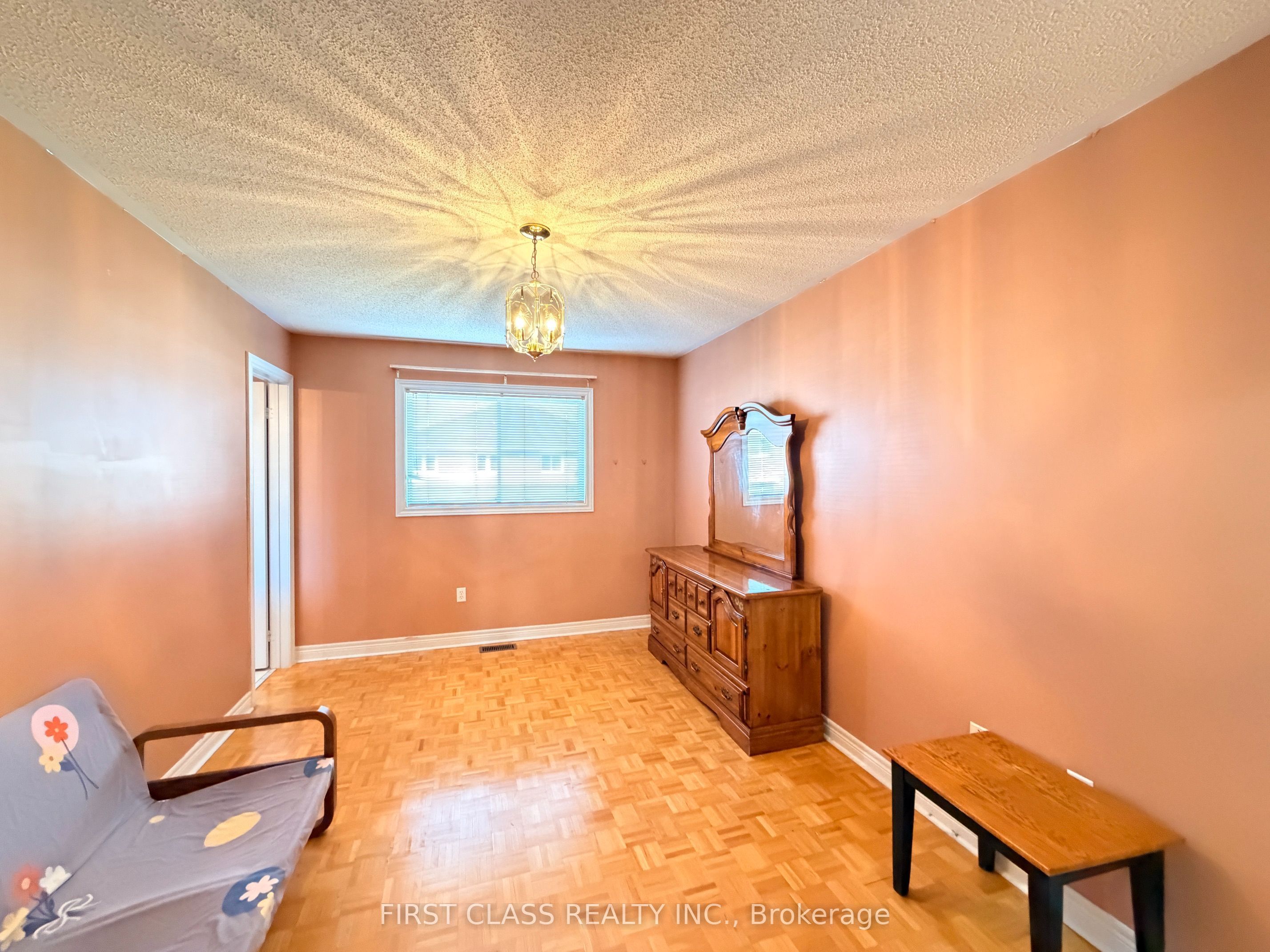 5323 Red Brush Drive Upper Property Photo 10