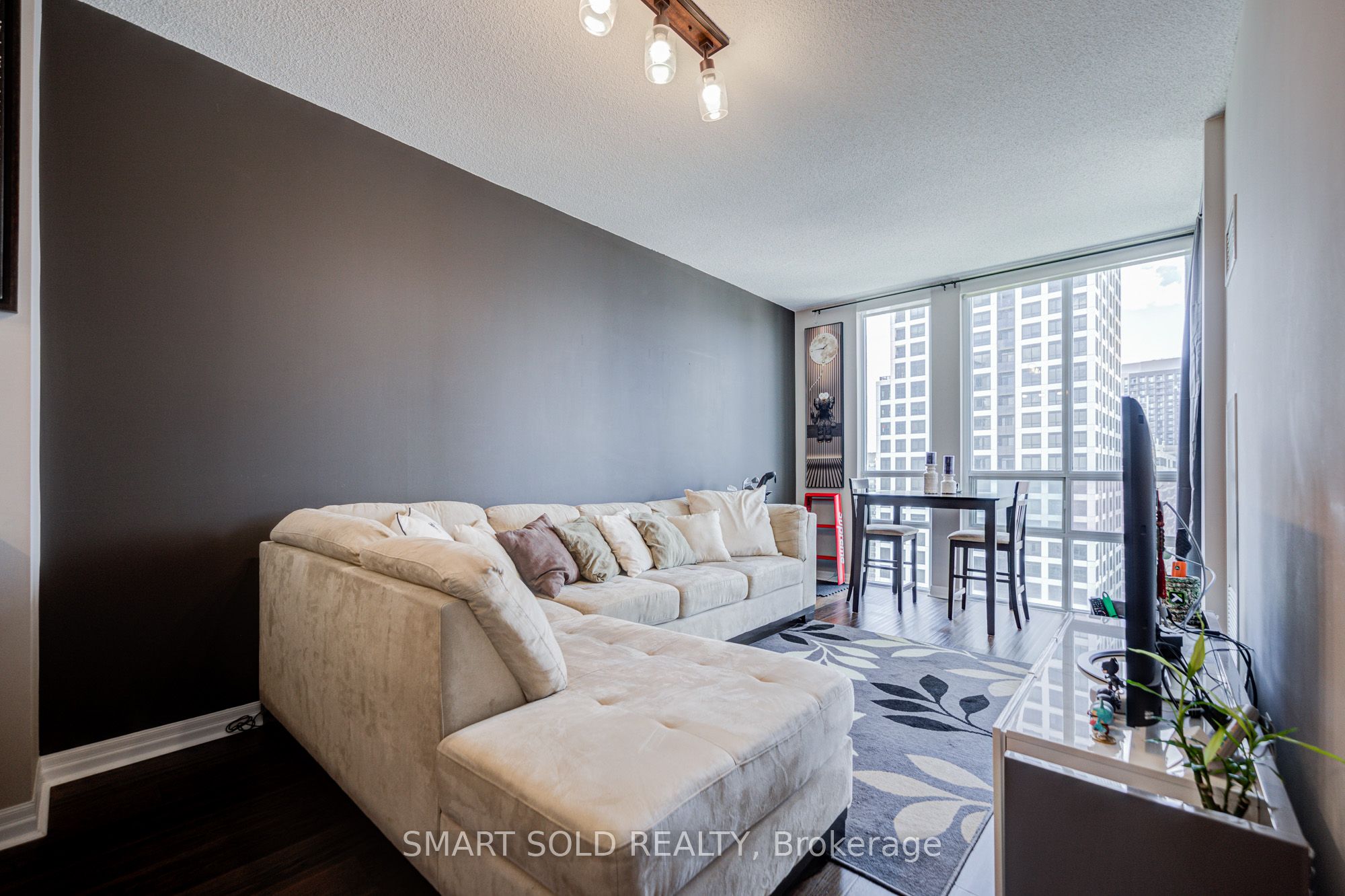 3515 Kariya Drive 2610 Property Photo 6