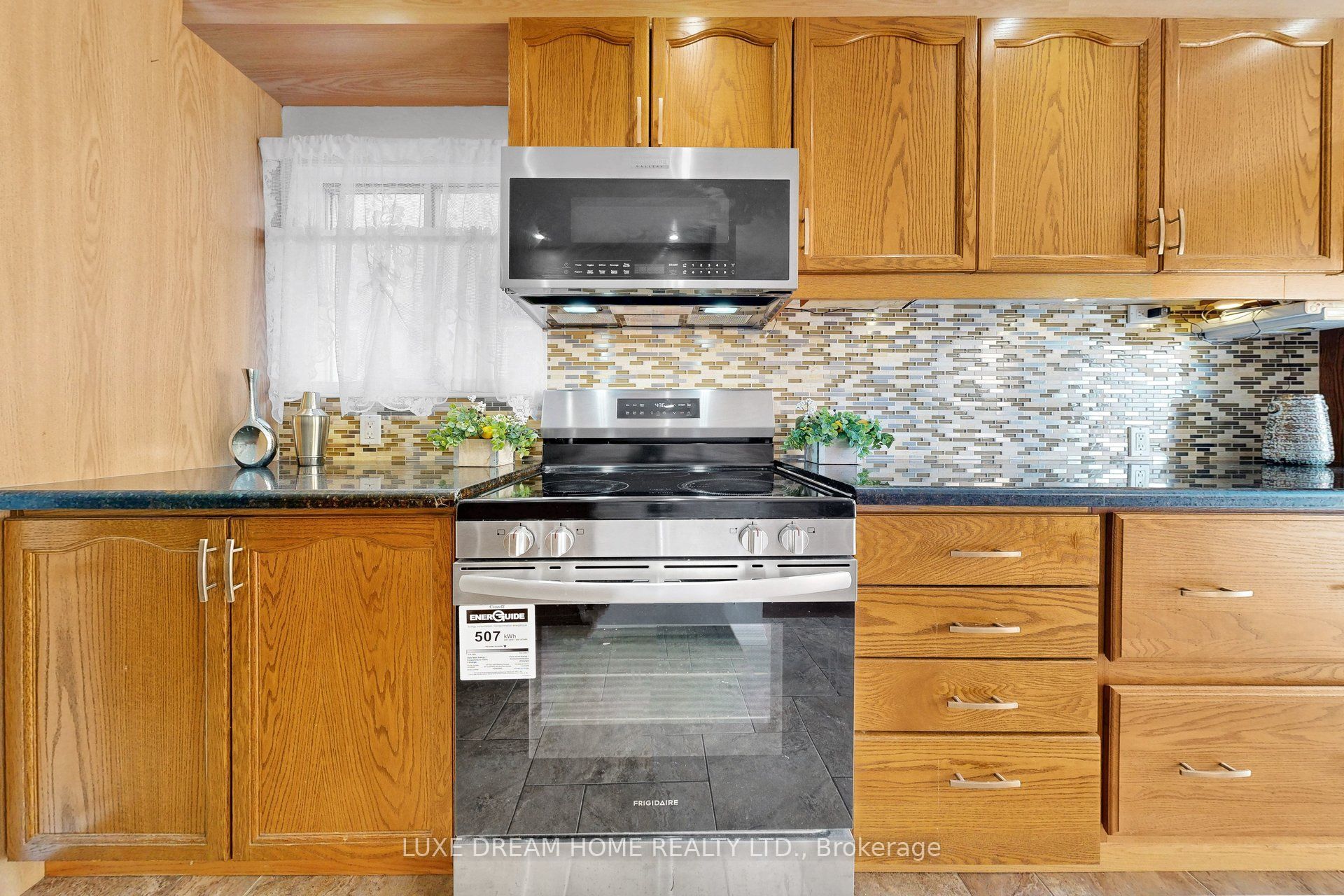 3937 Stoneham Way Property Photo 18
