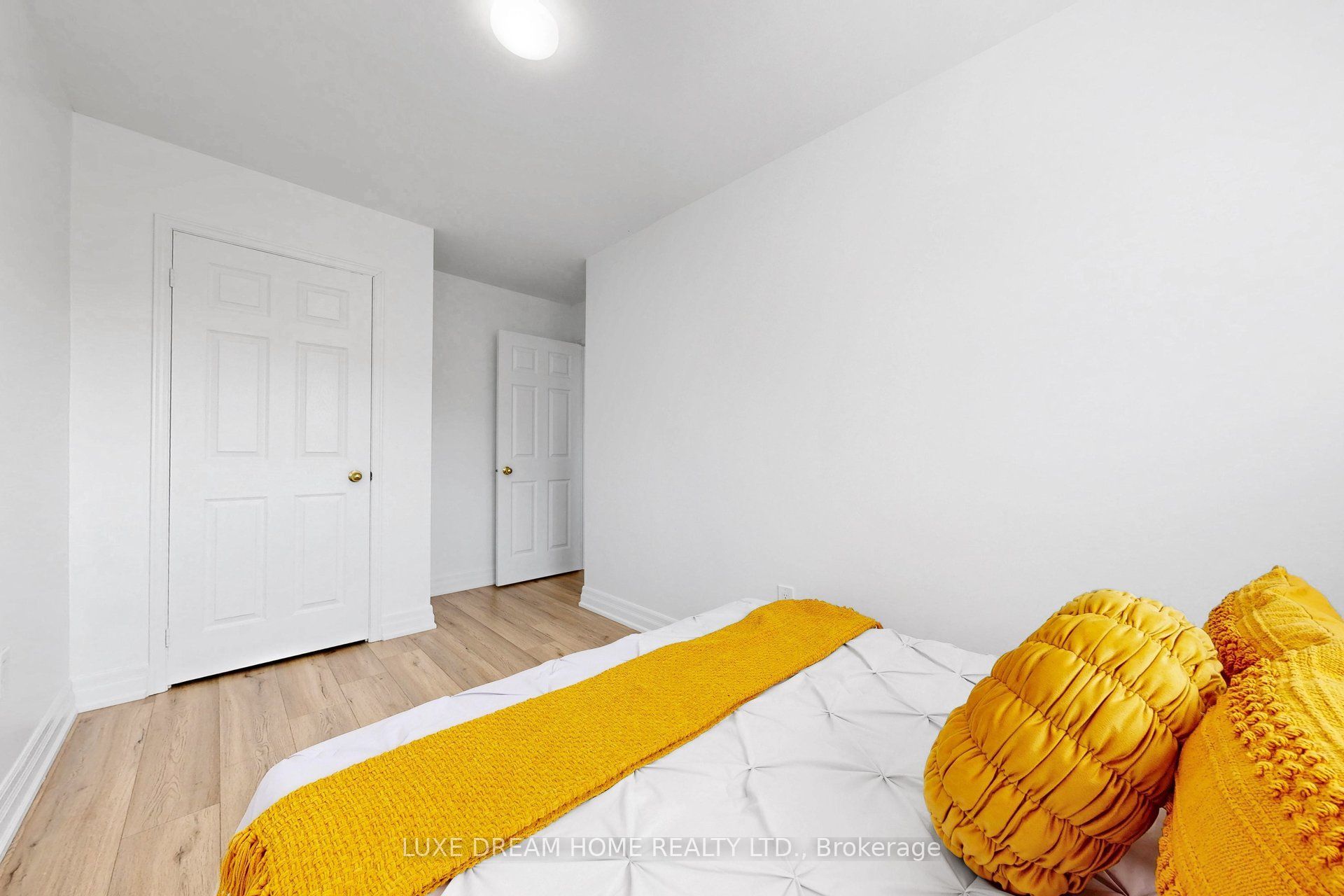 3937 Stoneham Way Property Photo 30