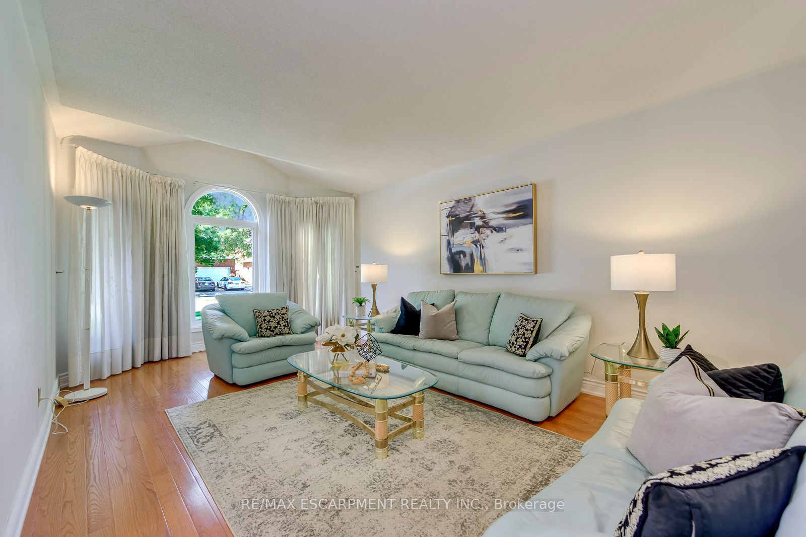 2442 Wynten Way Property Photo 6