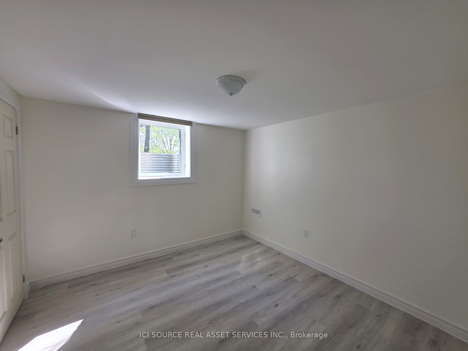 1324 Odessa Crescent Basement Property Photo 7