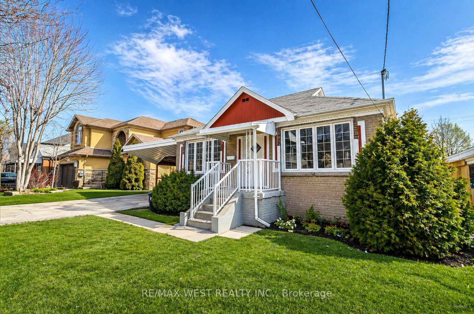 7 Highland Hill Property Photo 3